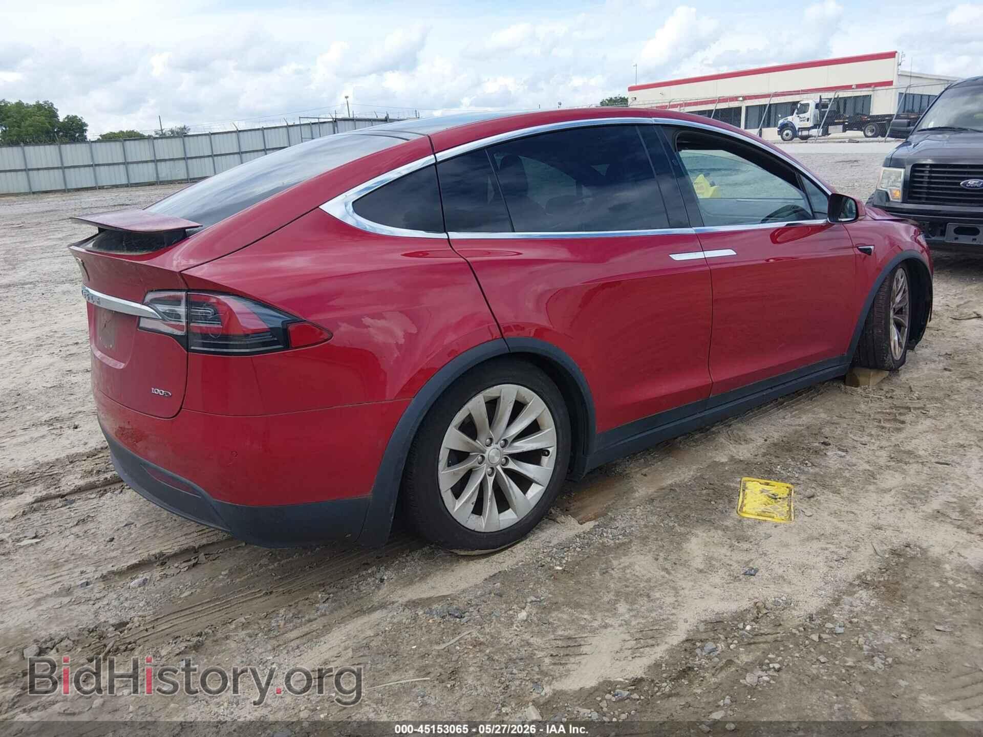 2017 TESLA MODEL X - VIN: 5YJXCDE2XHF066690 - Фото 4