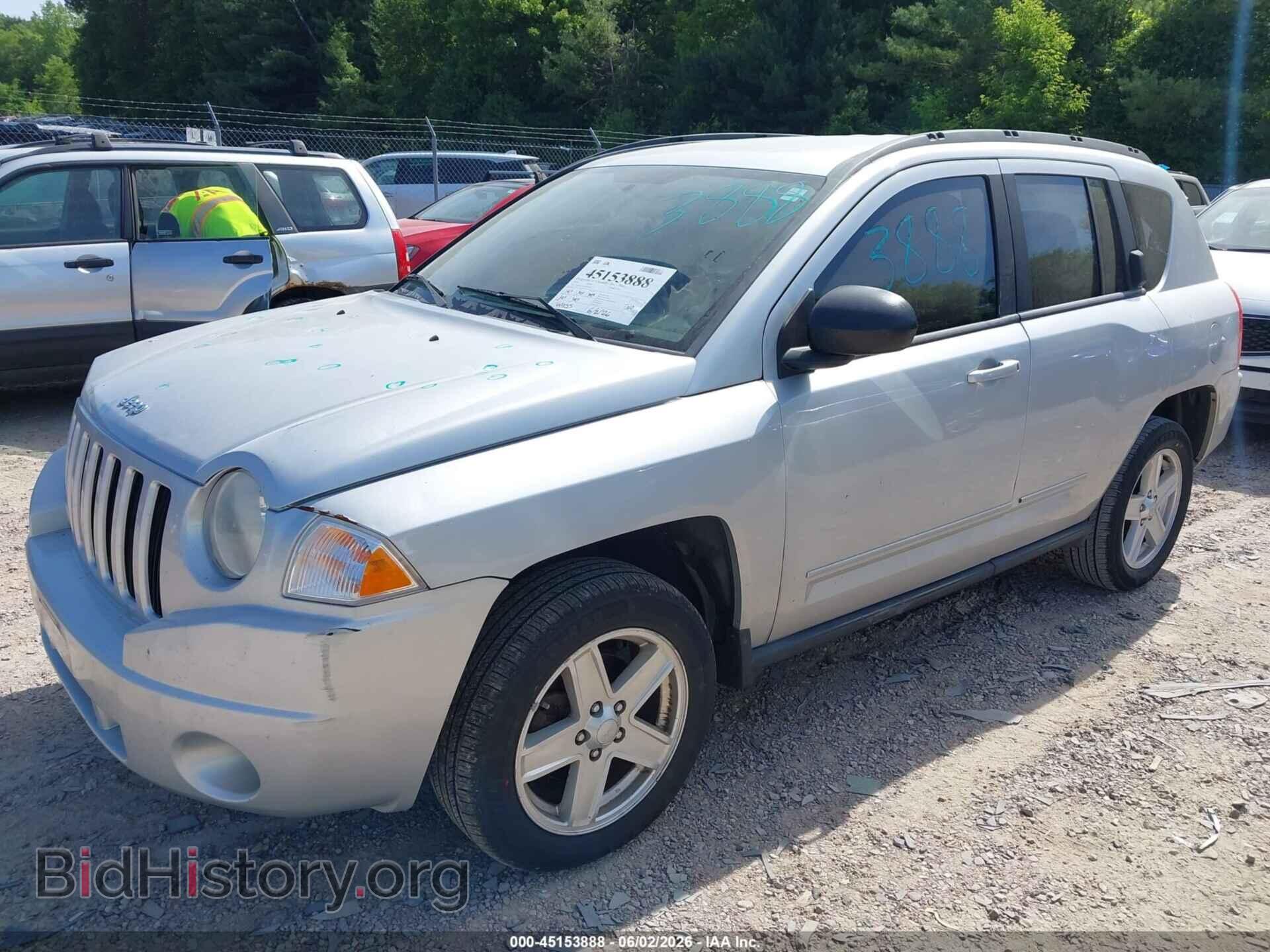 2010 JEEP COMPASS - VIN: 1J4NT4FB2AD501456 - Фото 2