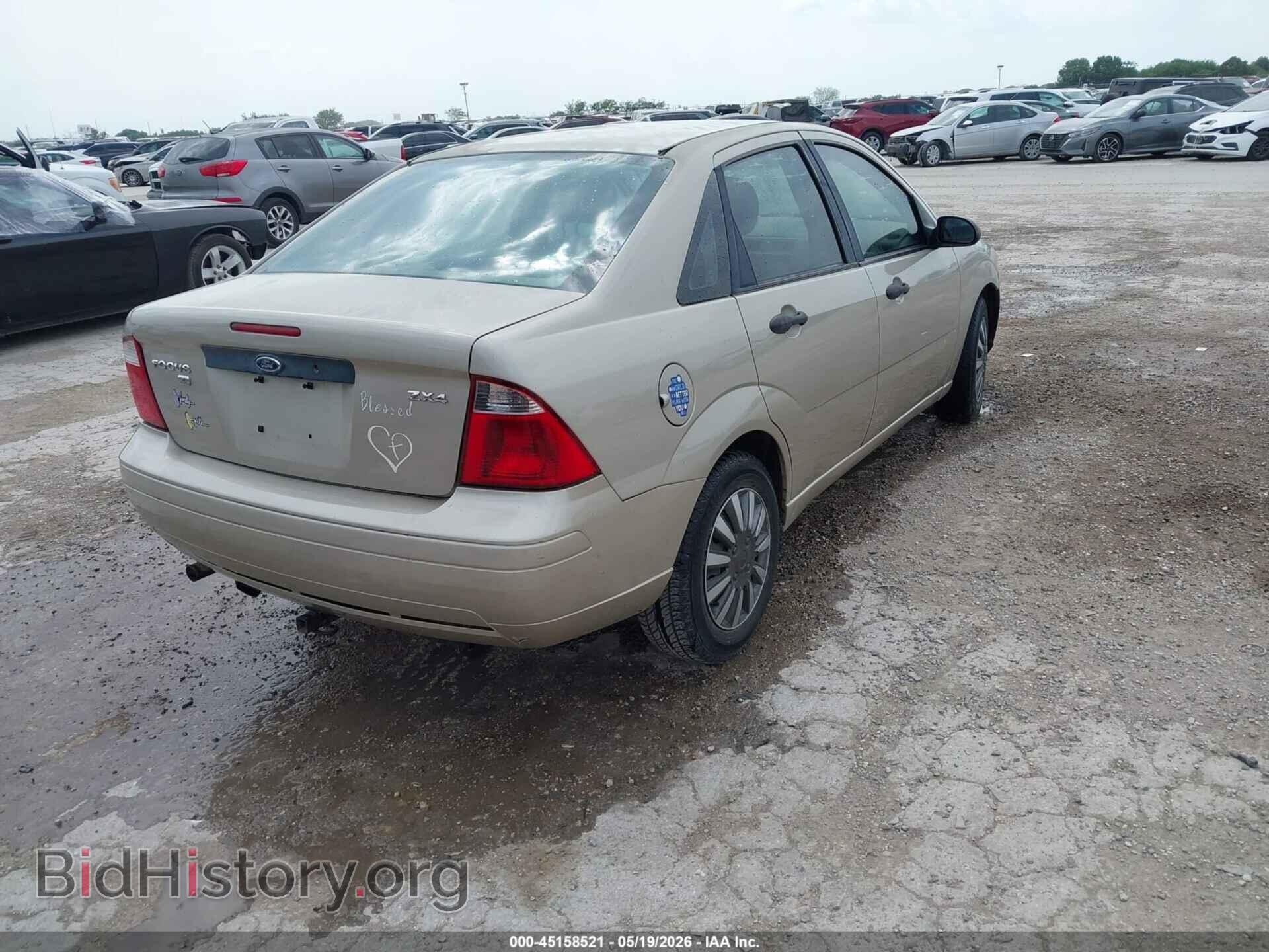 2006 FORD FOCUS - VIN: 1FAFP34N26W256830 - Фото 4
