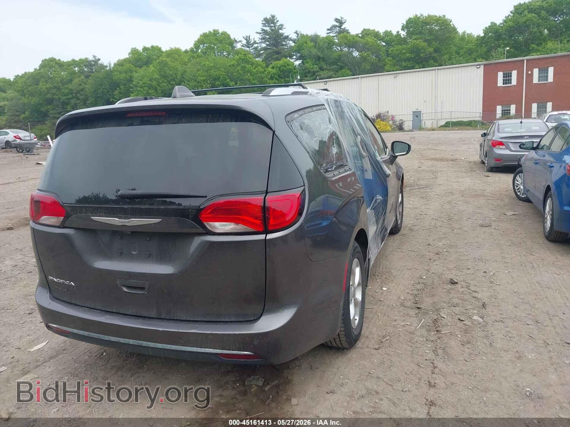 2017 CHRYSLER PACIFICA - VIN: 2C4RC1EG9HR541060 - Фото 4