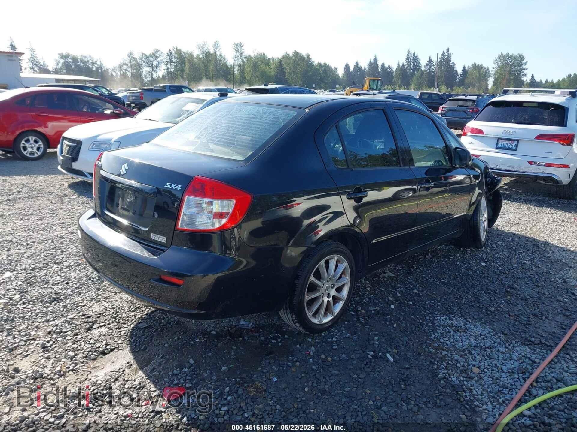 2011 SUZUKI SX4 - VIN: JS2YC5A21B6304810 - Фото 4