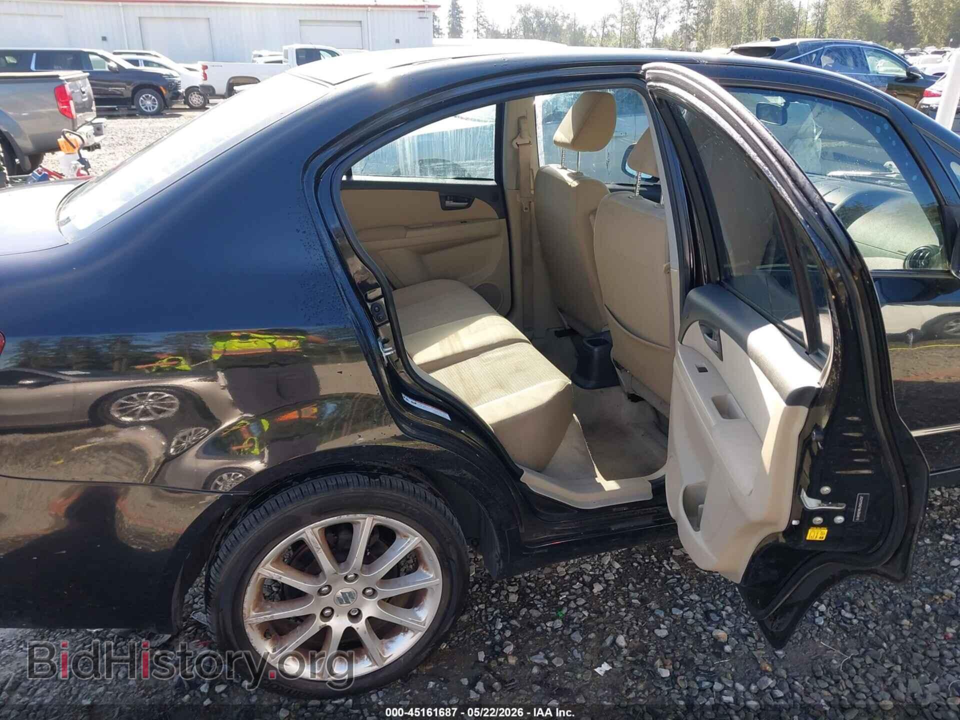 2011 SUZUKI SX4 - VIN: JS2YC5A21B6304810 - Фото 8