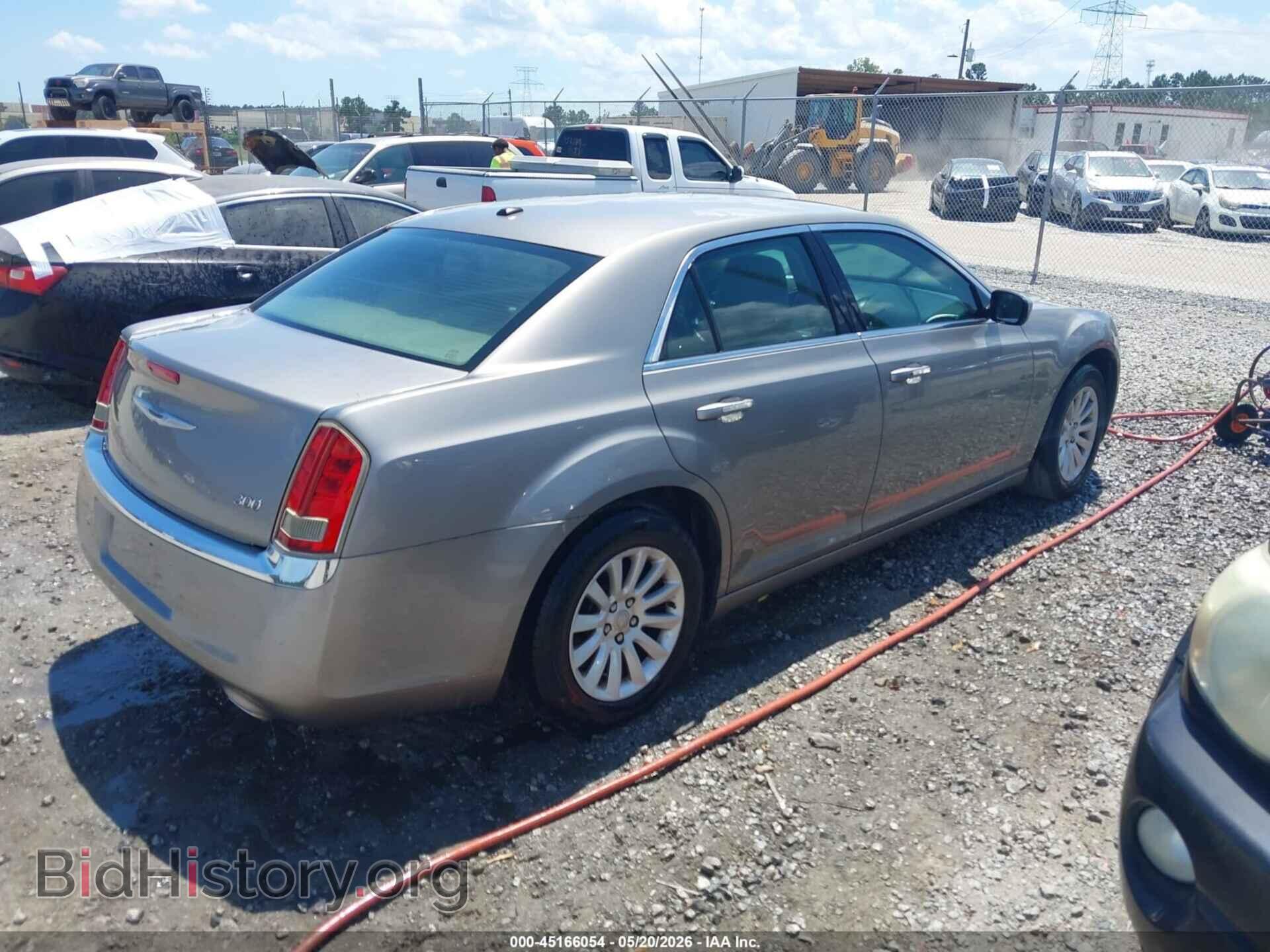 2014 CHRYSLER 300 - VIN: 2C3CCAAGXEH175451 - Фото 4
