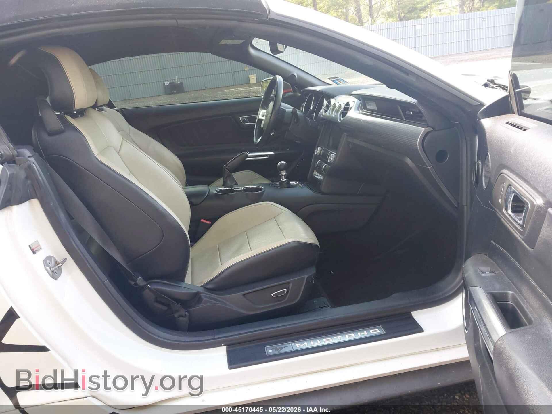 2016 FORD MUSTANG - VIN: 1FATP8UH8G5204684 - Фото 5