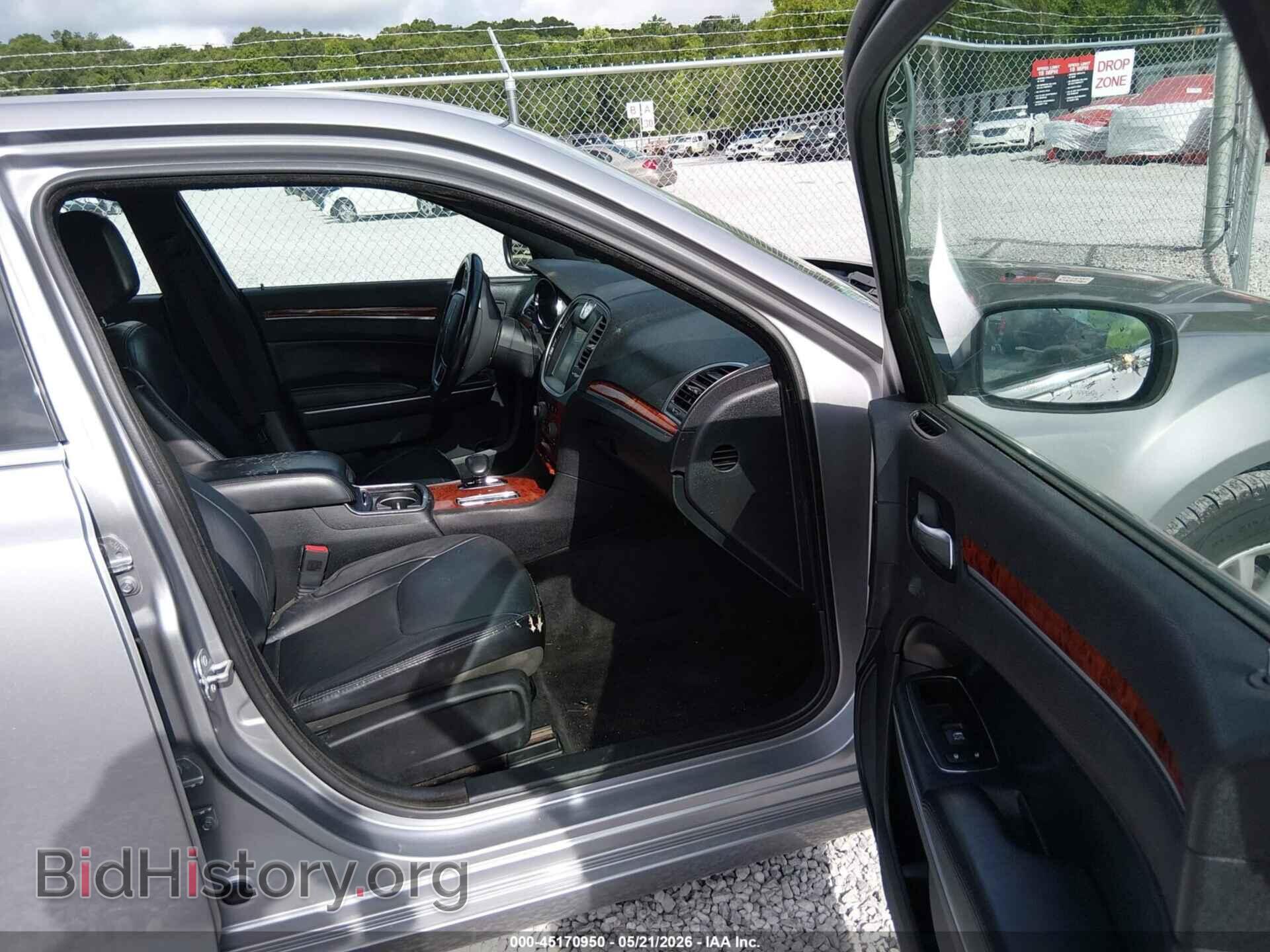2014 CHRYSLER 300 - VIN: 2C3CCAAG3EH252757 - Фото 5