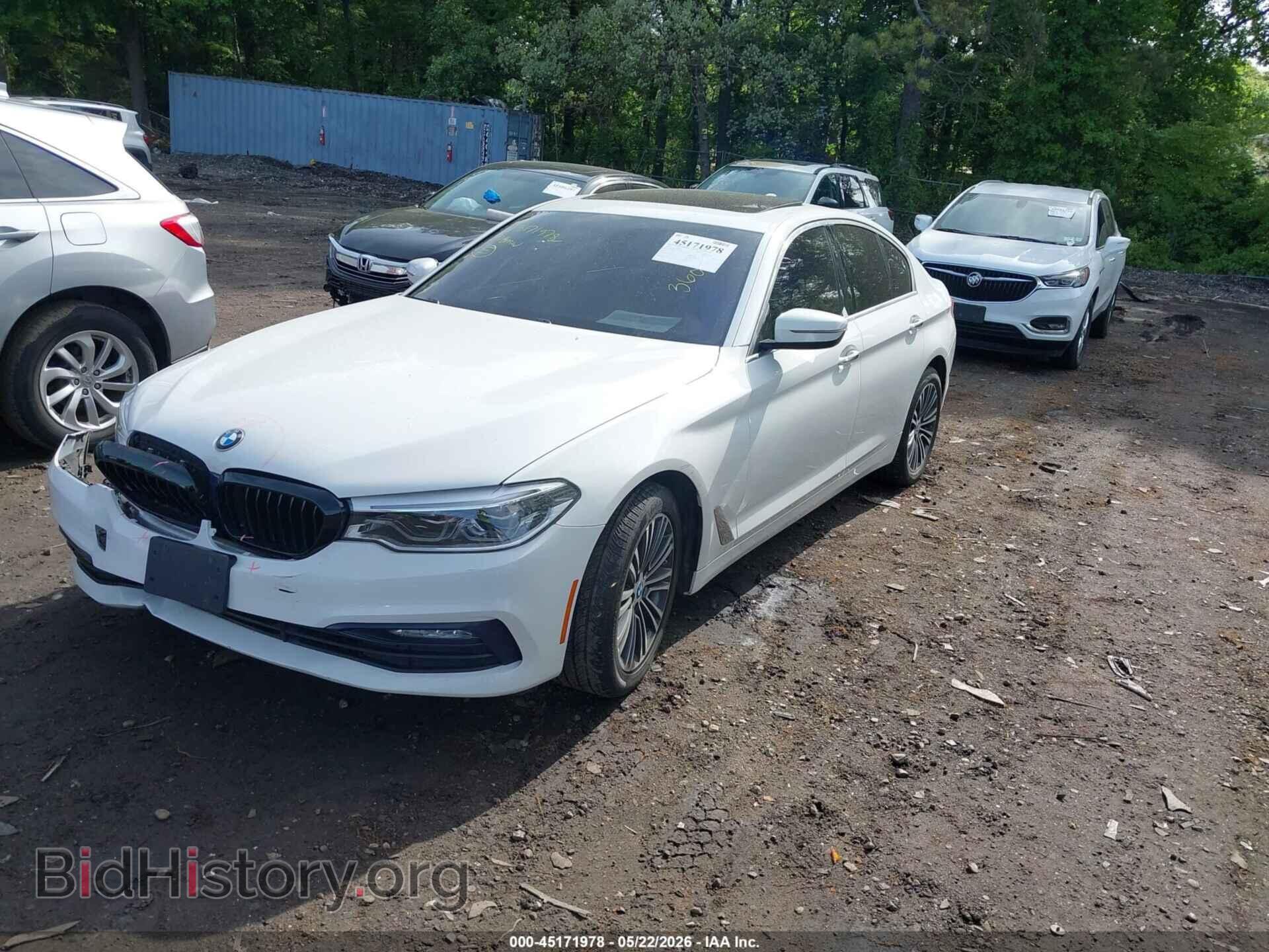 2017 BMW 540I - VIN: WBAJE7C31HG887032 - Фото 2