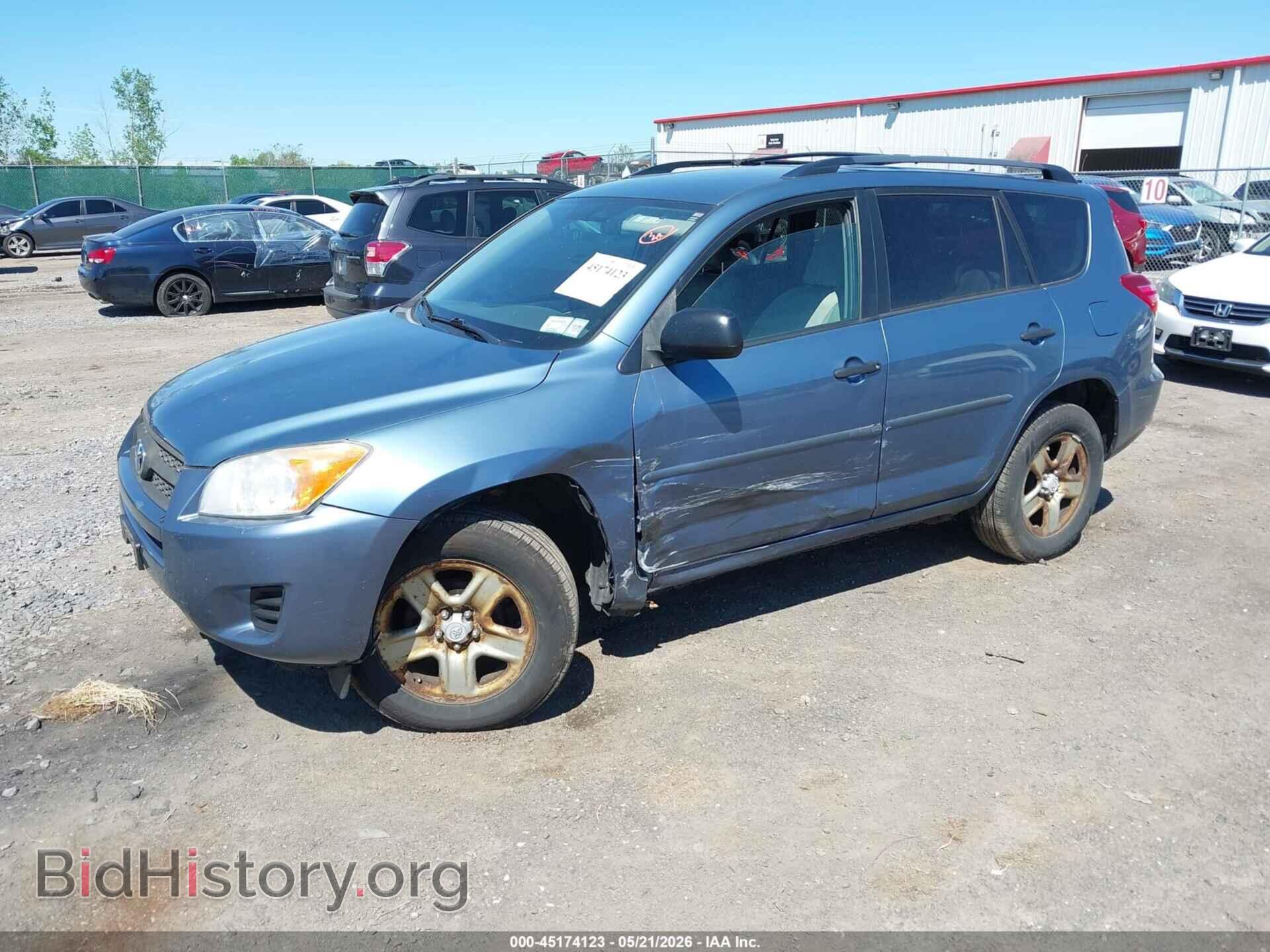 2011 TOYOTA RAV4 - VIN: 2T3BF4DV9BW111990 - Фото 2