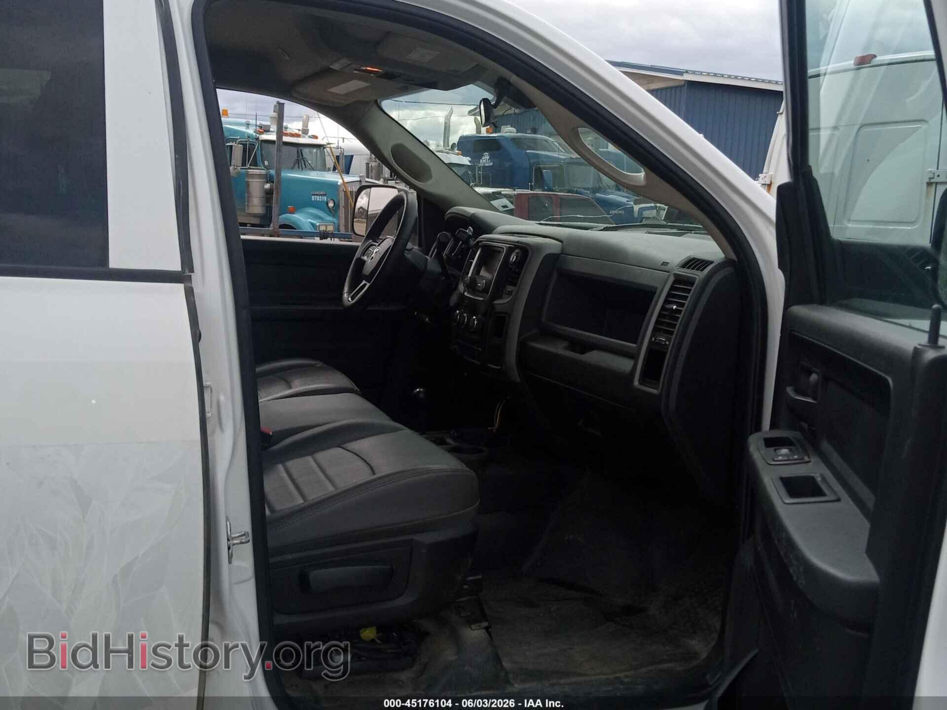 2018 RAM 2500 - VIN: 3C6TR5HTXJG147459 - Фото 5