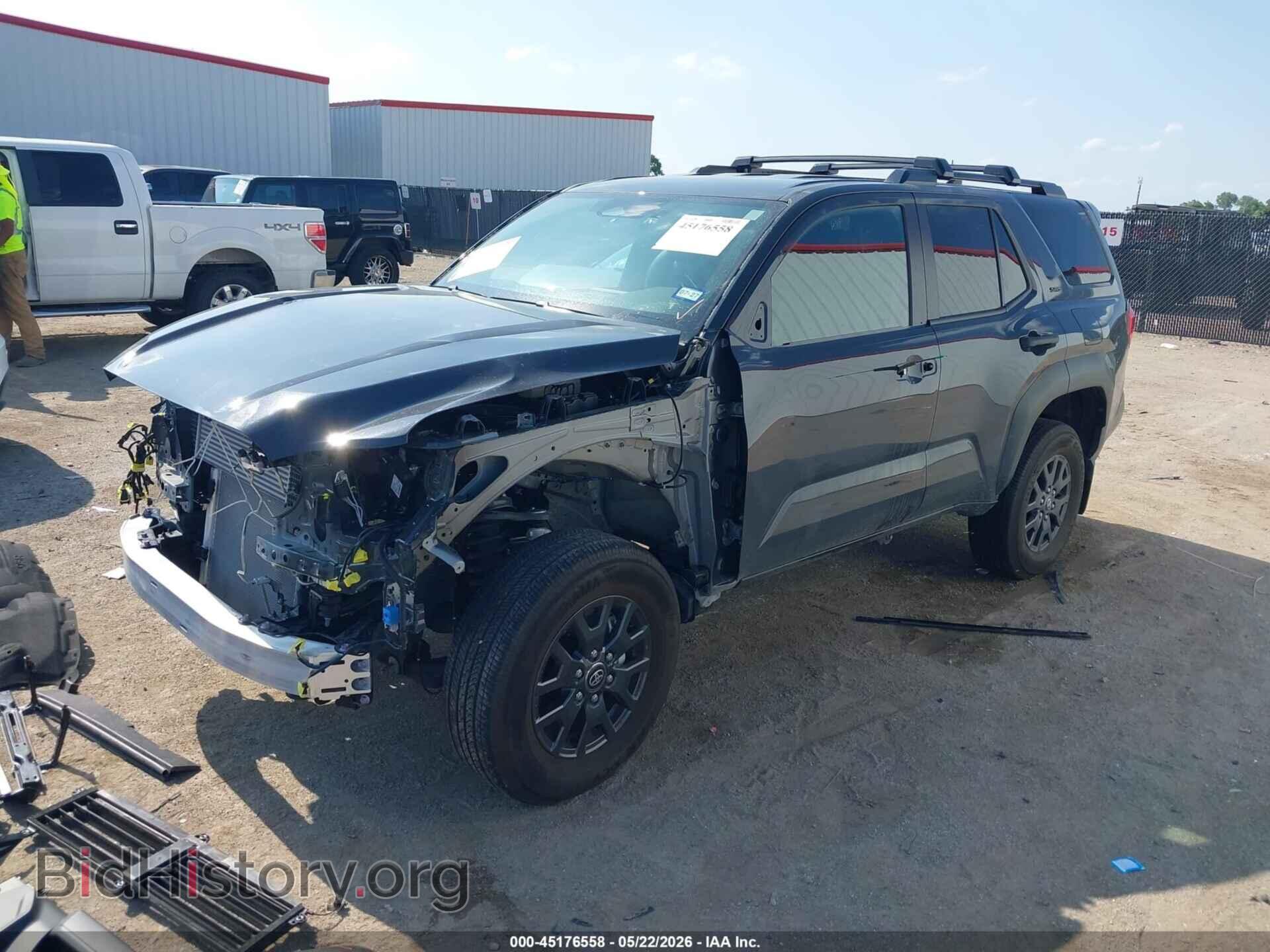 2025 TOYOTA 4RUNNER - VIN: JTEVA5BR5S5042872 - Photo 2