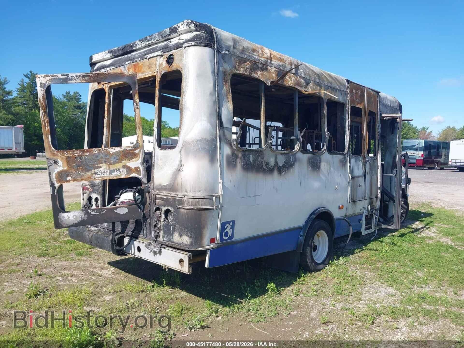 2017 FORD E-450 CUTAWAY - VIN: 1FDFE4FS0HDC33498 - Photo 4