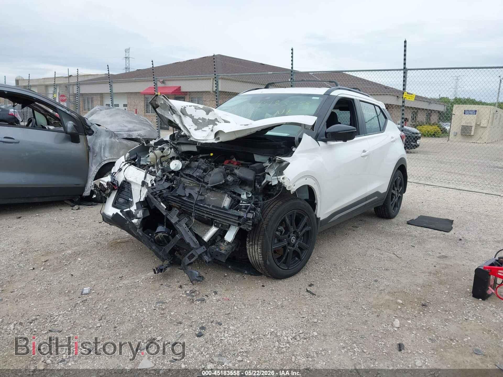 2021 NISSAN KICKS - VIN: 3N1CP5DV0ML558759 - Фото 2