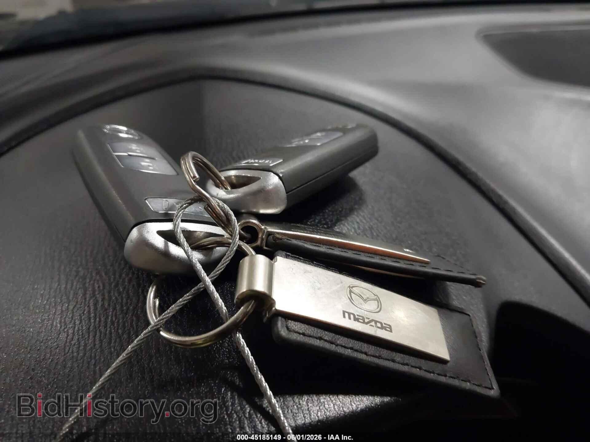 2018 MAZDA MAZDA3 - VIN: 3MZBN1L31JM207496 - Photo 11