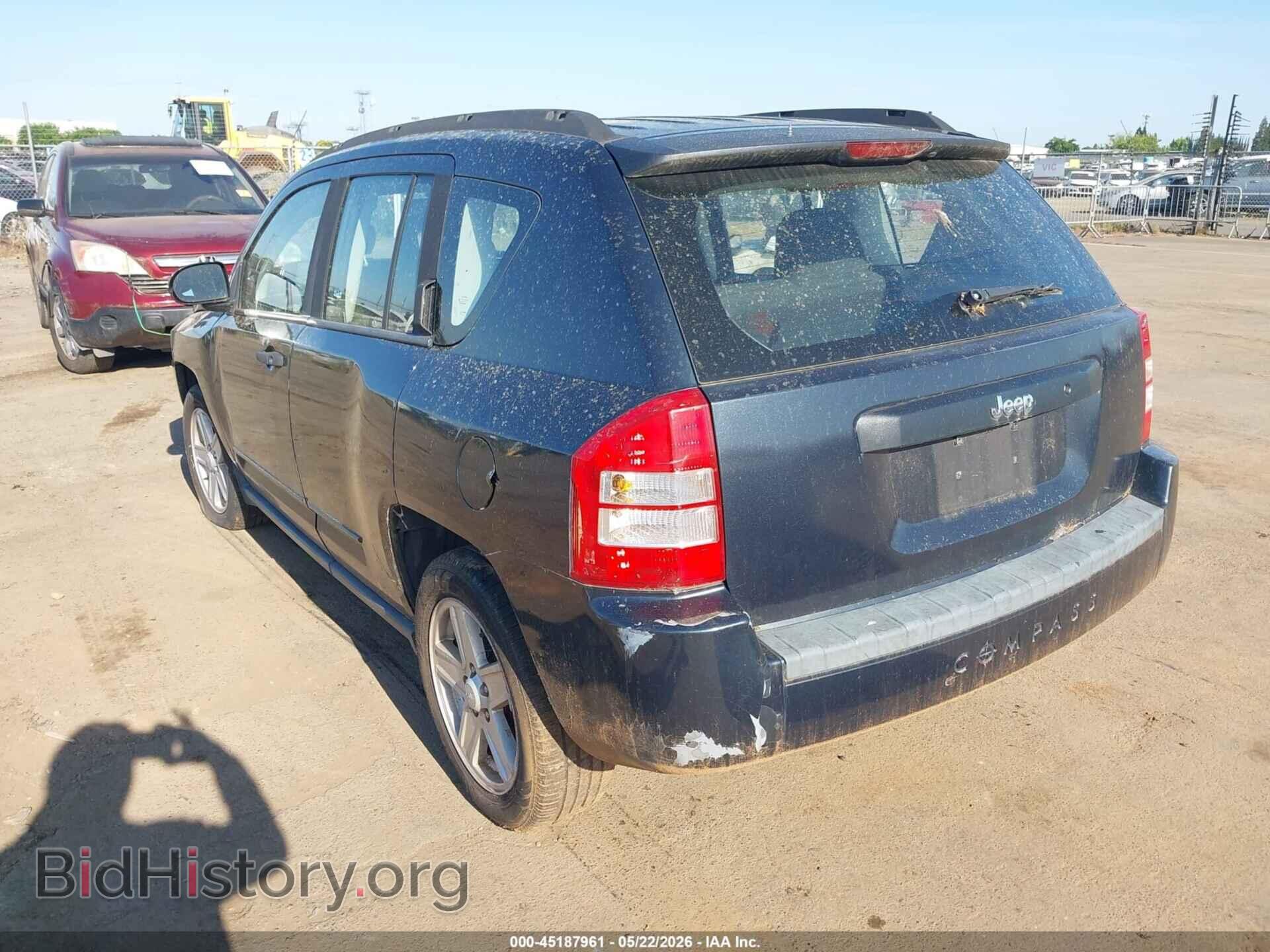 2008 JEEP COMPASS - VIN: 1J8FT470X8D732194 - Photo 3