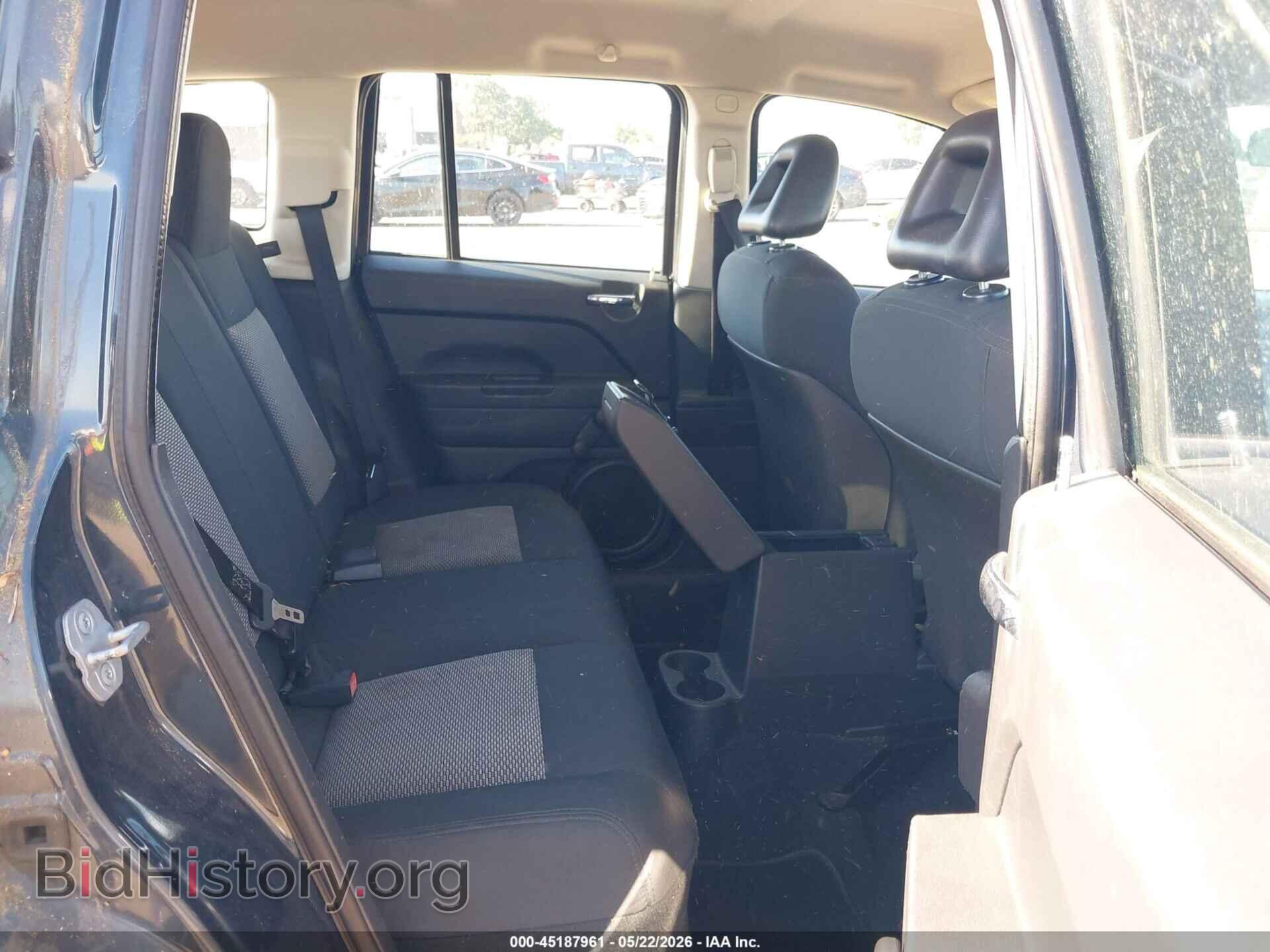 2008 JEEP COMPASS - VIN: 1J8FT470X8D732194 - Photo 8