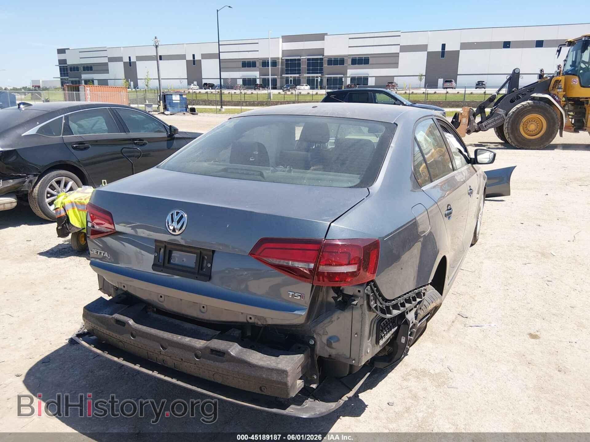 2017 VOLKSWAGEN JETTA - VIN: 3VW2B7AJXHM373121 - Фото 4