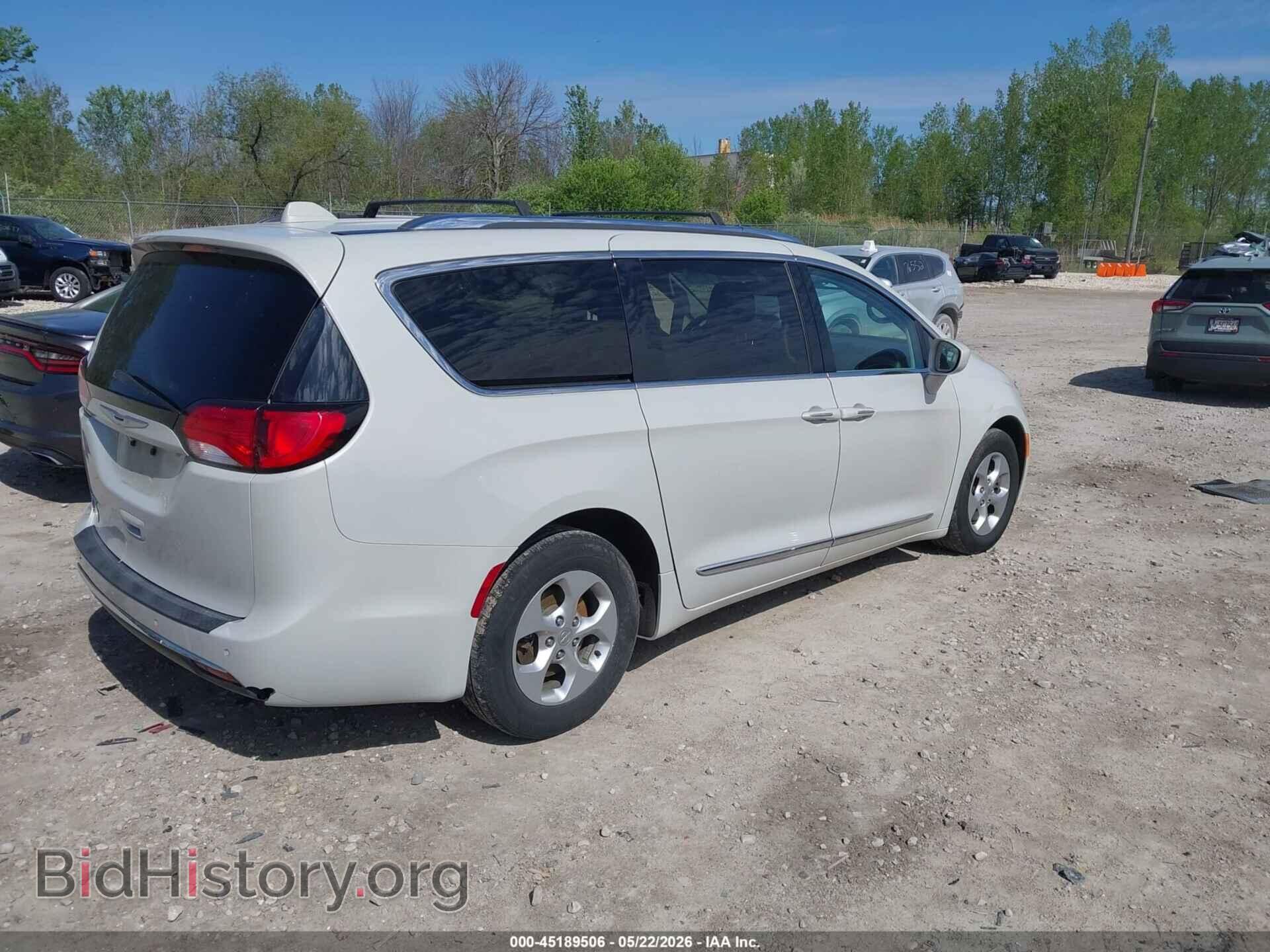 2017 CHRYSLER PACIFICA - VIN: 2C4RC1EG2HR578225 - Photo 4