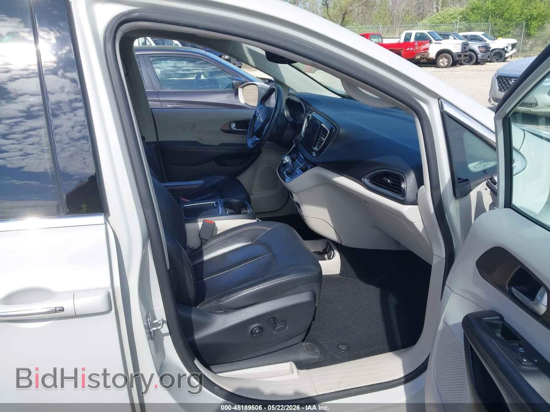 2017 CHRYSLER PACIFICA - VIN: 2C4RC1EG2HR578225 - Photo 5