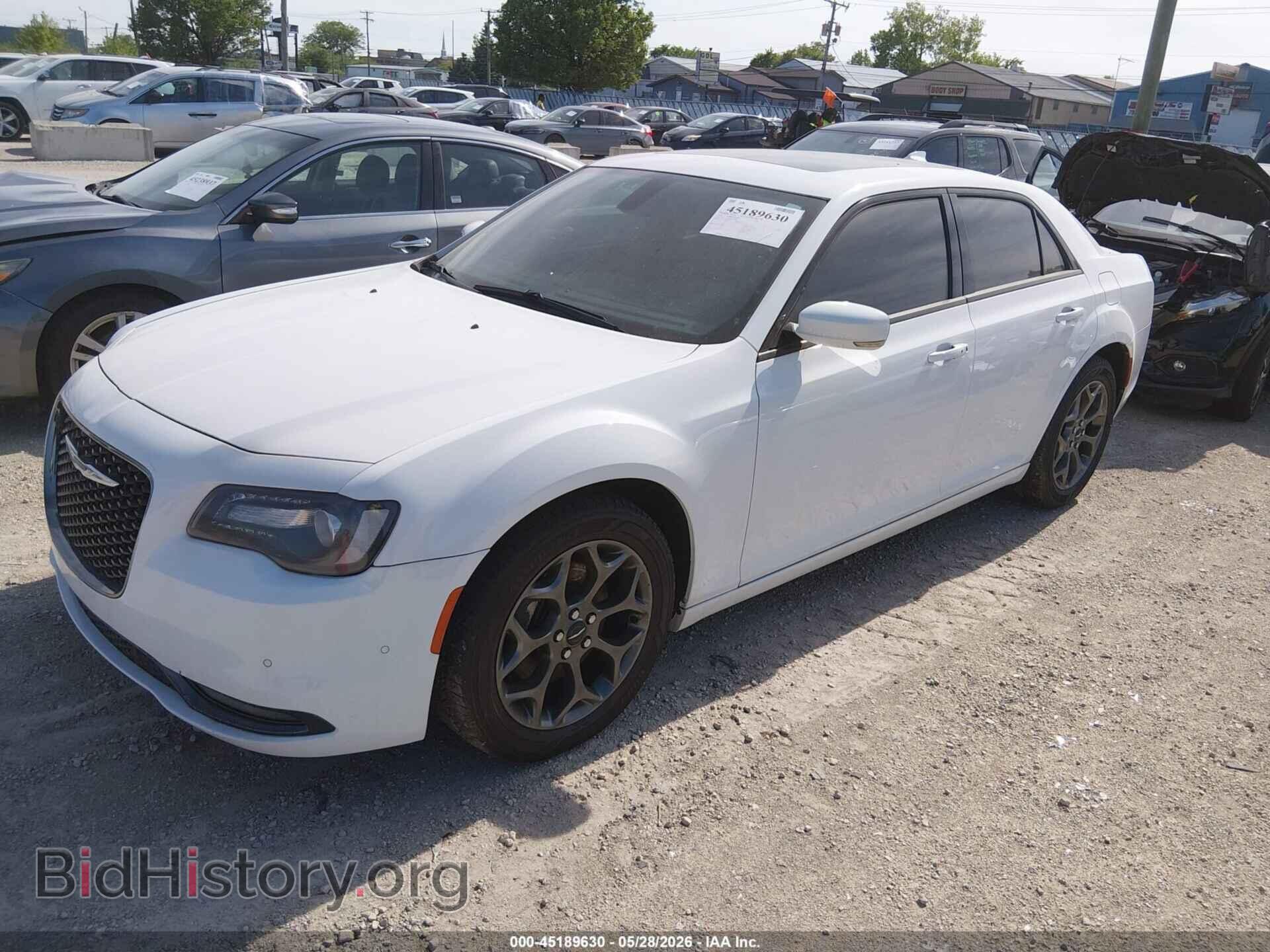 2015 CHRYSLER 300 - VIN: 2C3CCAGG2FH756869 - Фото 2