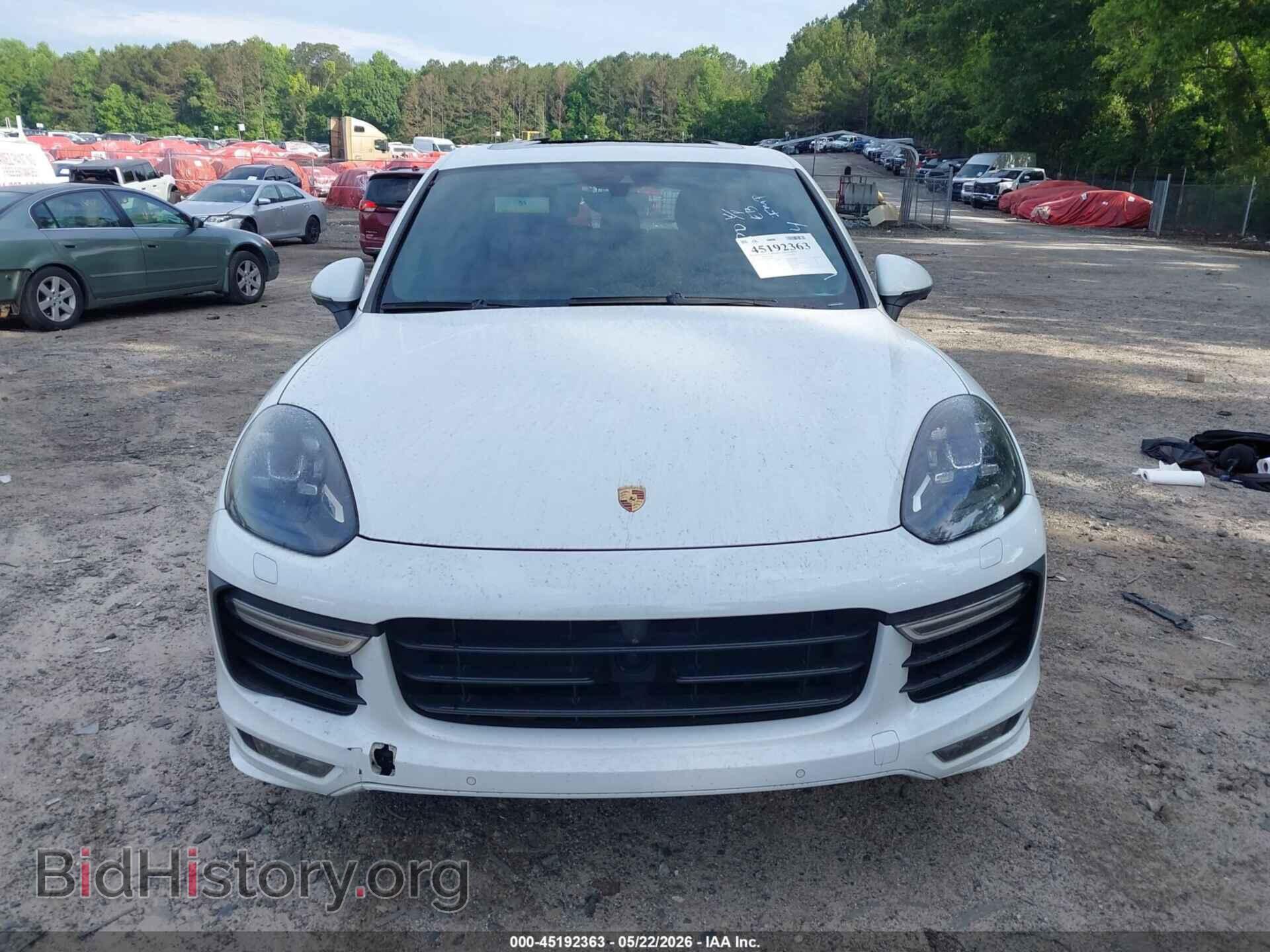 2017 PORSCHE CAYENNE - VIN: WP1AD2A2XHLA82834 - Photo 12