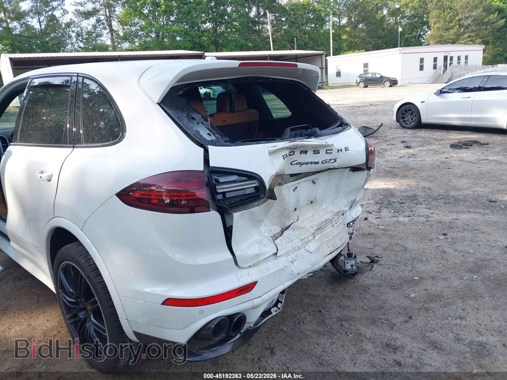 2017 PORSCHE CAYENNE - VIN: WP1AD2A2XHLA82834 - Photo 6