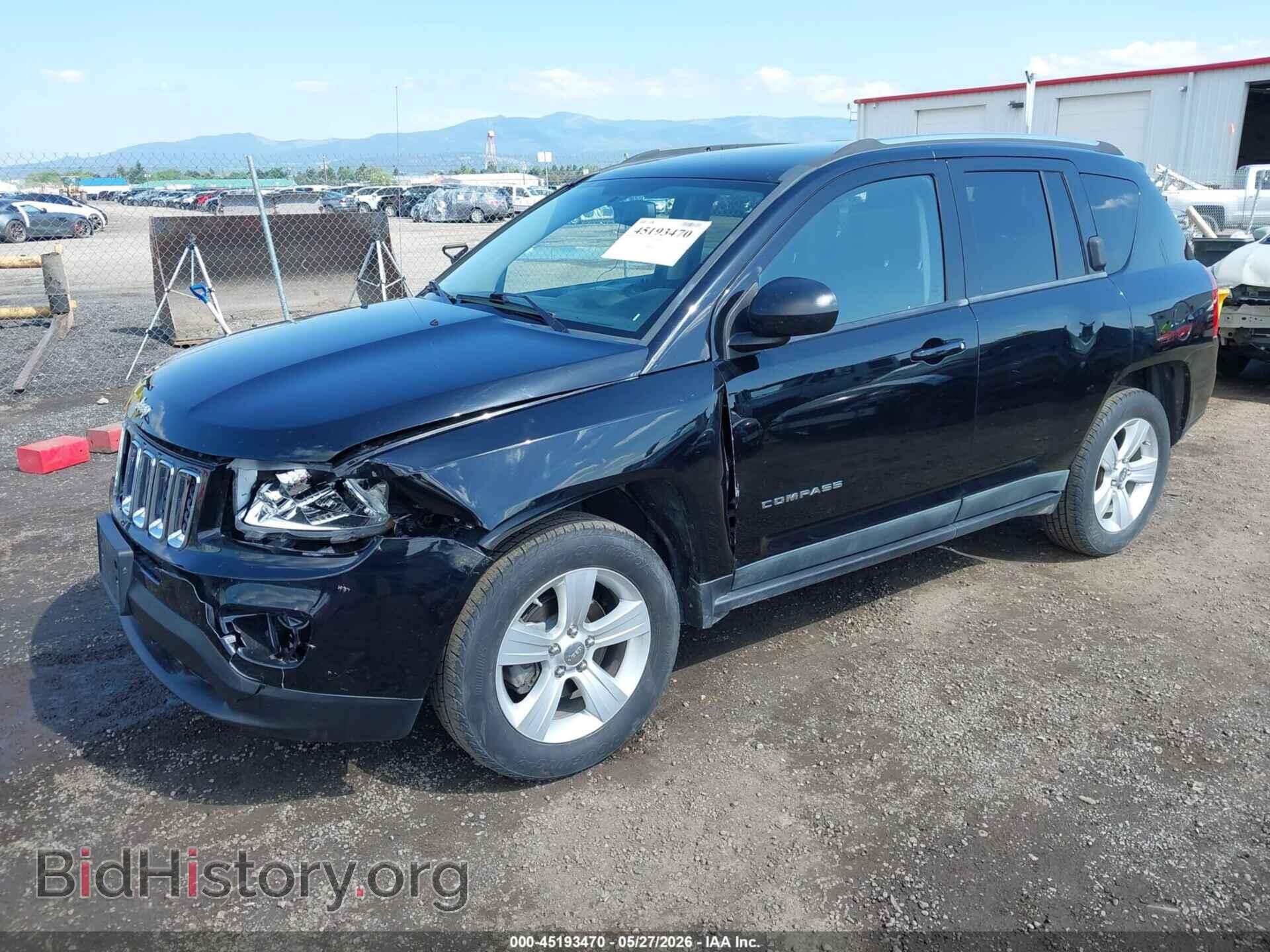 2012 JEEP COMPASS - VIN: 1C4NJDEB7CD511500 - Photo 2