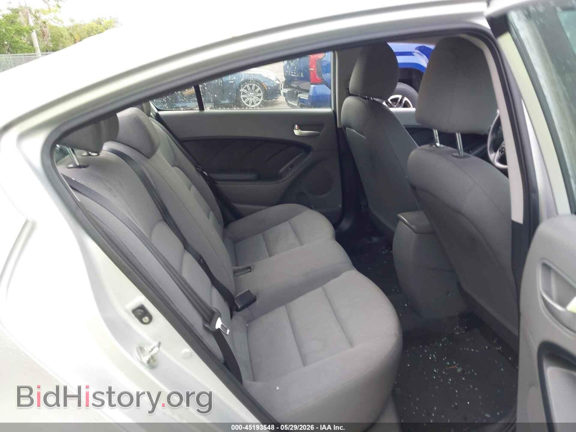 2017 KIA FORTE - VIN: 3KPFK4A73HE015702 - Фото 8