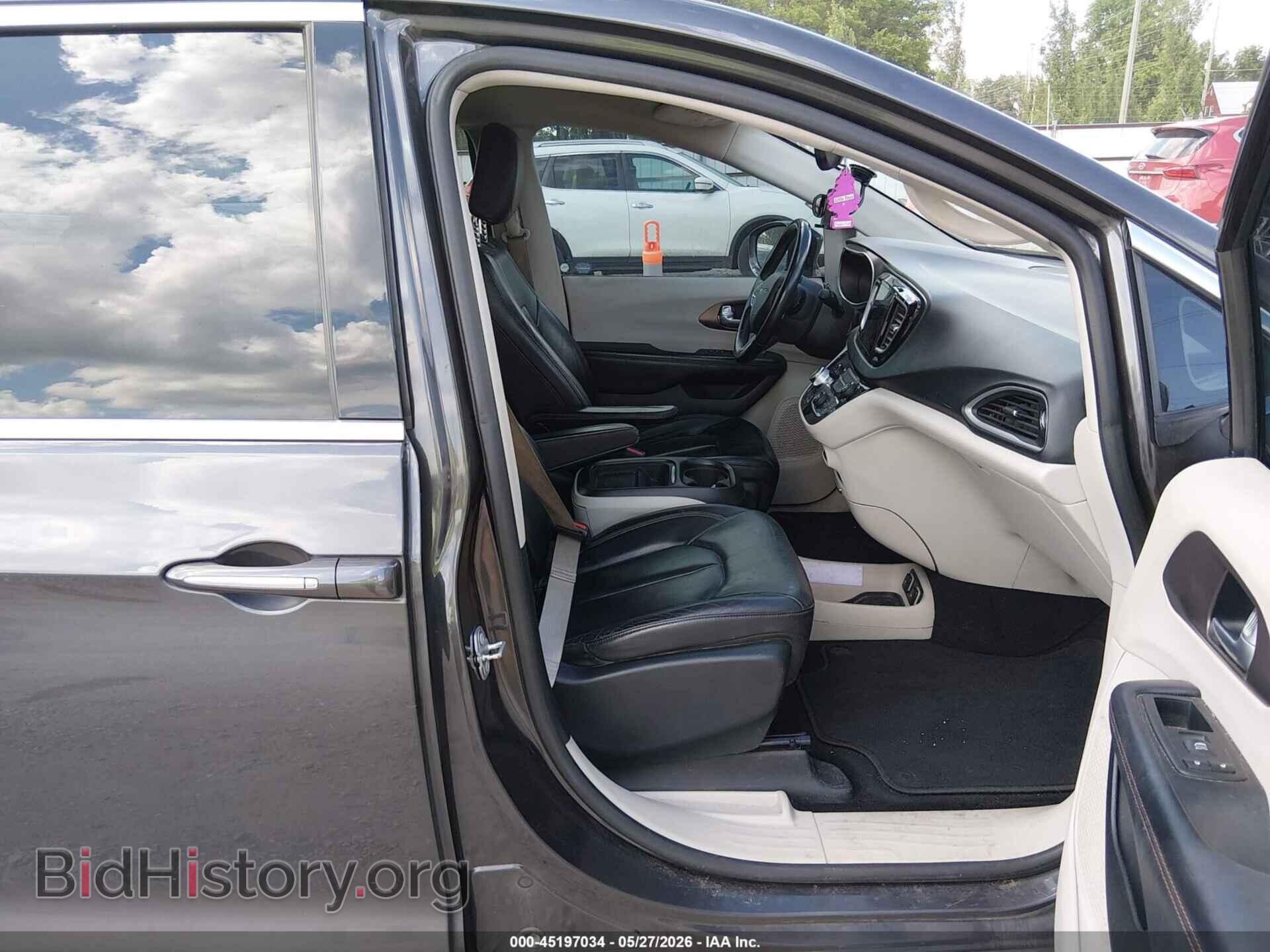 2017 CHRYSLER PACIFICA - VIN: 2C4RC1BG5HR667663 - Photo 5