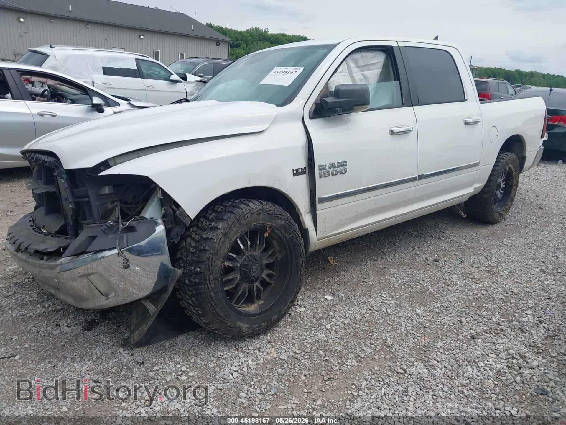 2016 RAM 1500 - VIN: 1C6RR7LT8GS330972 - Фото 2