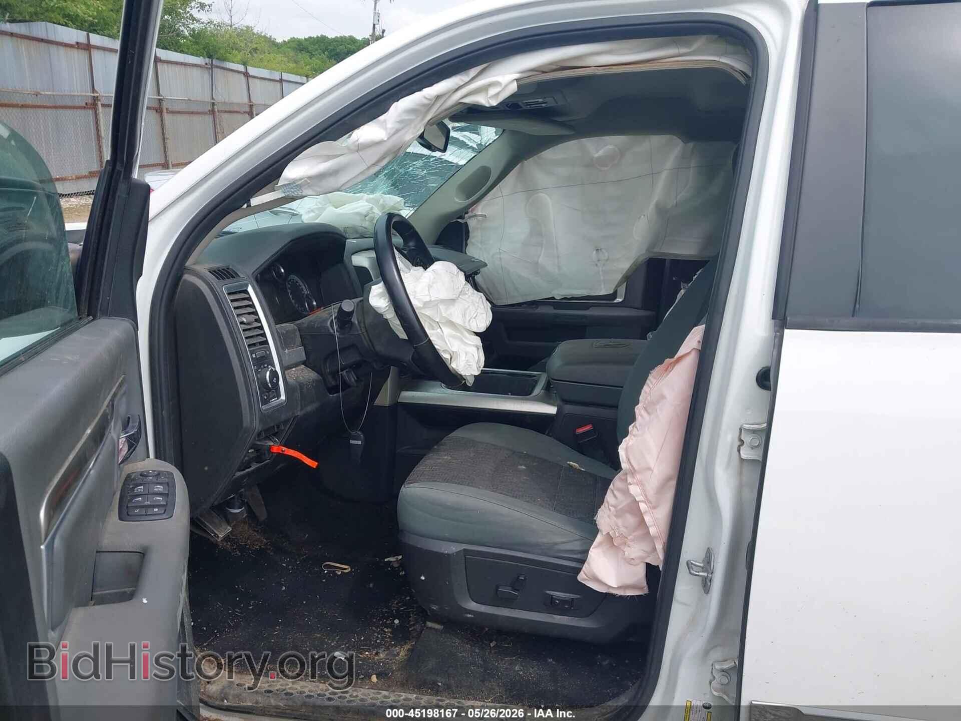 2016 RAM 1500 - VIN: 1C6RR7LT8GS330972 - Фото 5