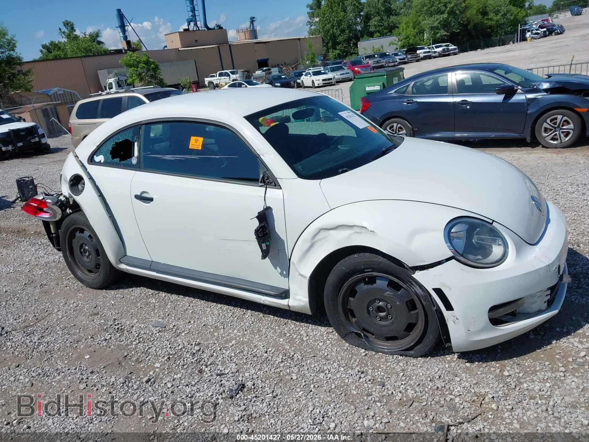 2014 VOLKSWAGEN BEETLE - VIN: 3VWF17AT8EM642914 - Фото 6