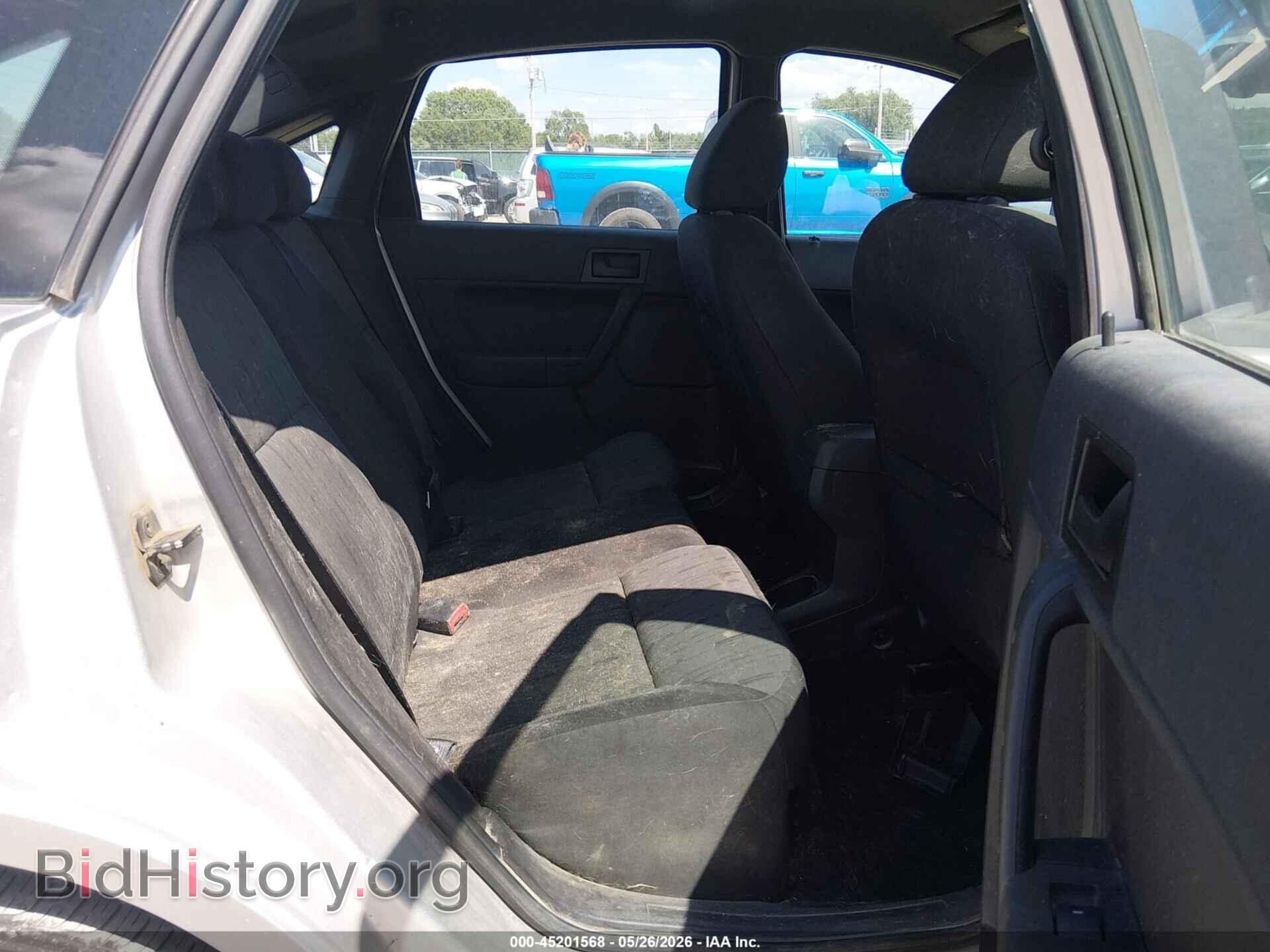 2010 FORD FOCUS - VIN: 1FAHP3FN0AW168437 - Фото 8