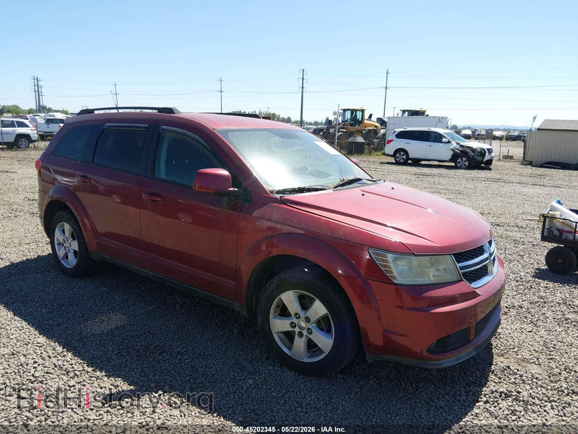 Photo 3D4PH1FG0BT502677 - DODGE JOURNEY 2011
