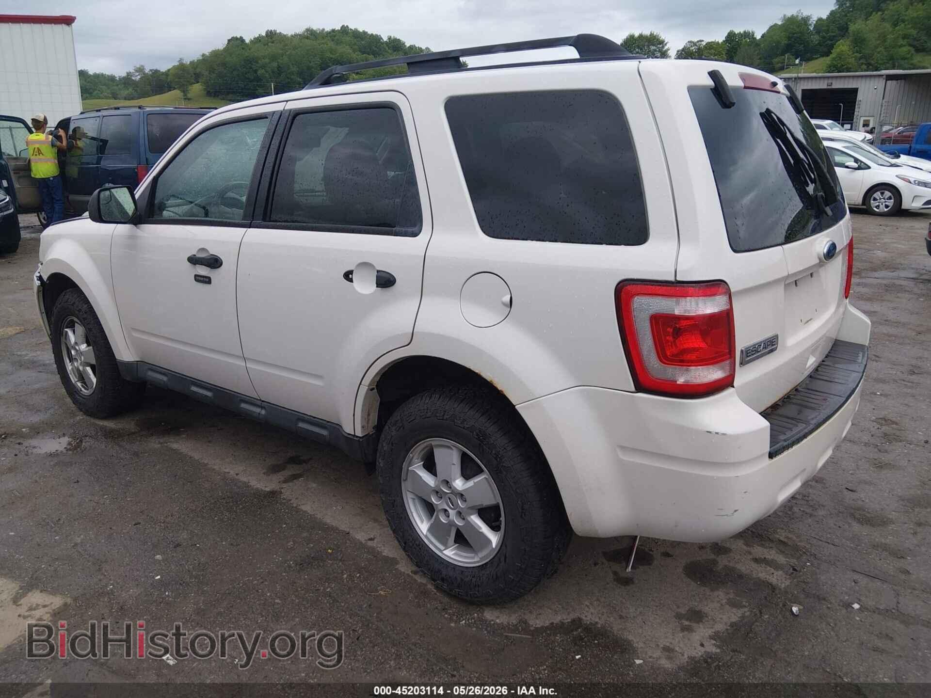 2010 FORD ESCAPE - VIN: 1FMCU9D70AKC04716 - Фото 3