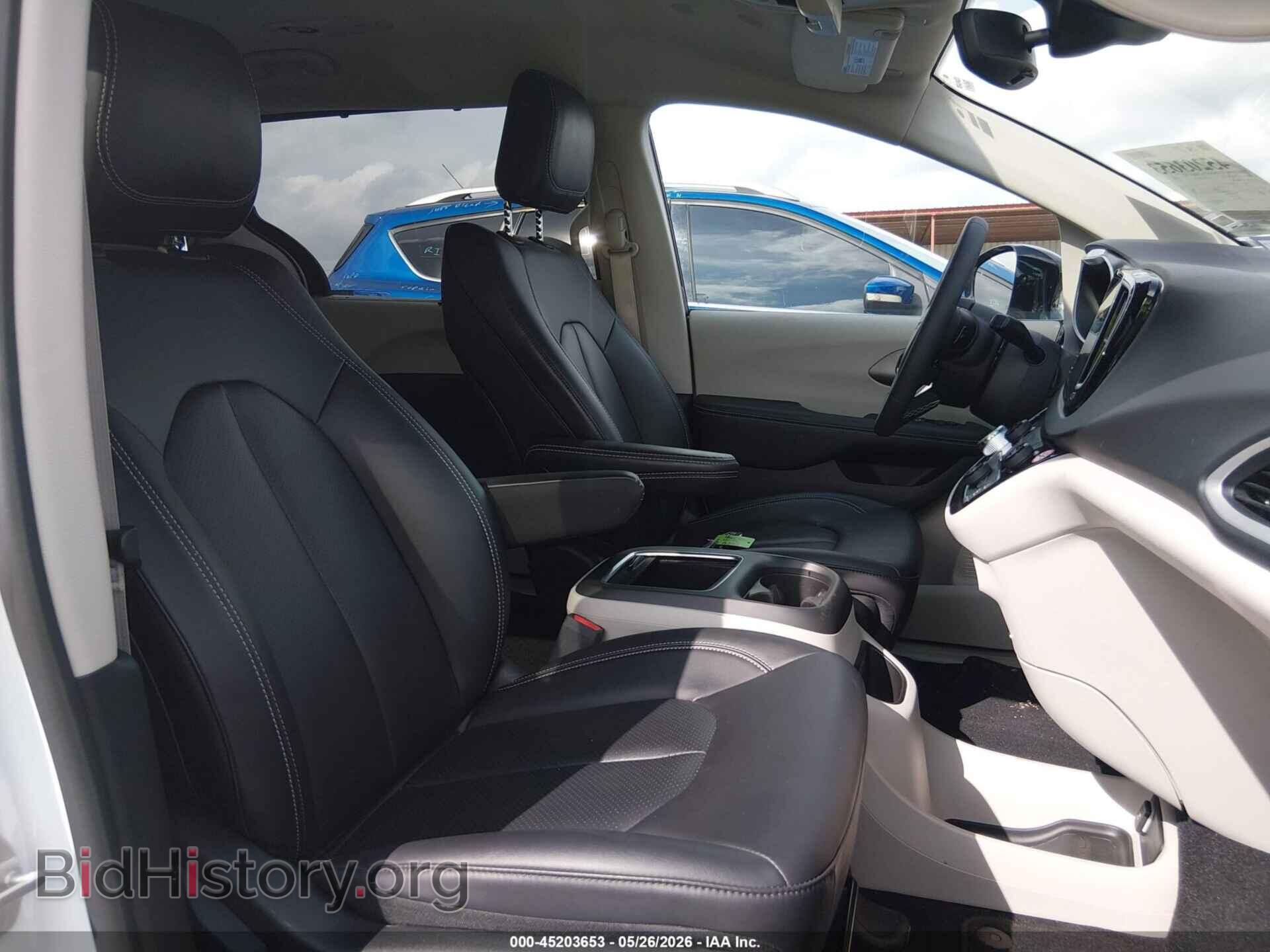 2024 CHRYSLER PACIFICA - VIN: 2C4RC1BG8RR124972 - Photo 5