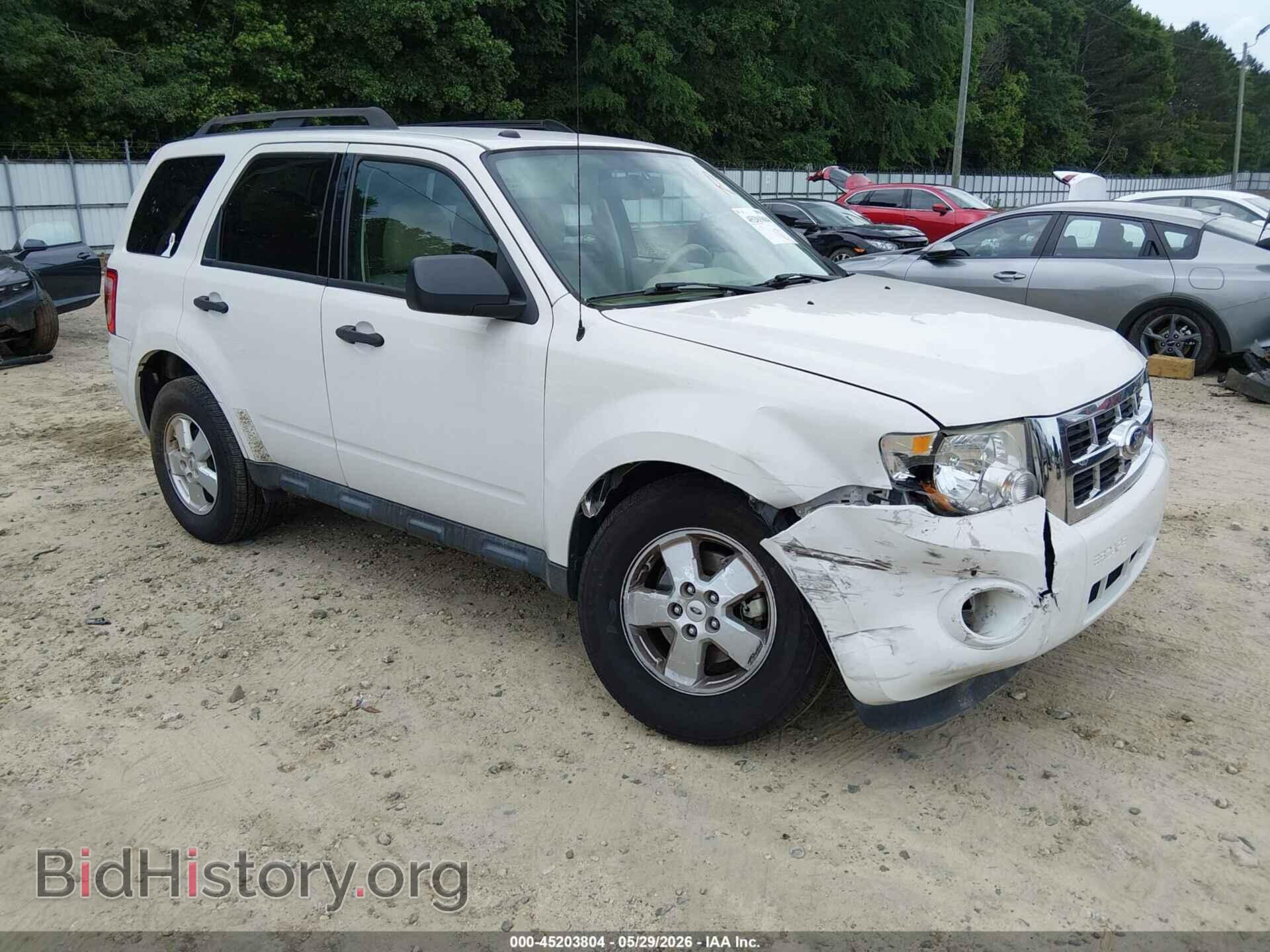 Фотография 1FMCU0D72BKB70100 - FORD ESCAPE 2011