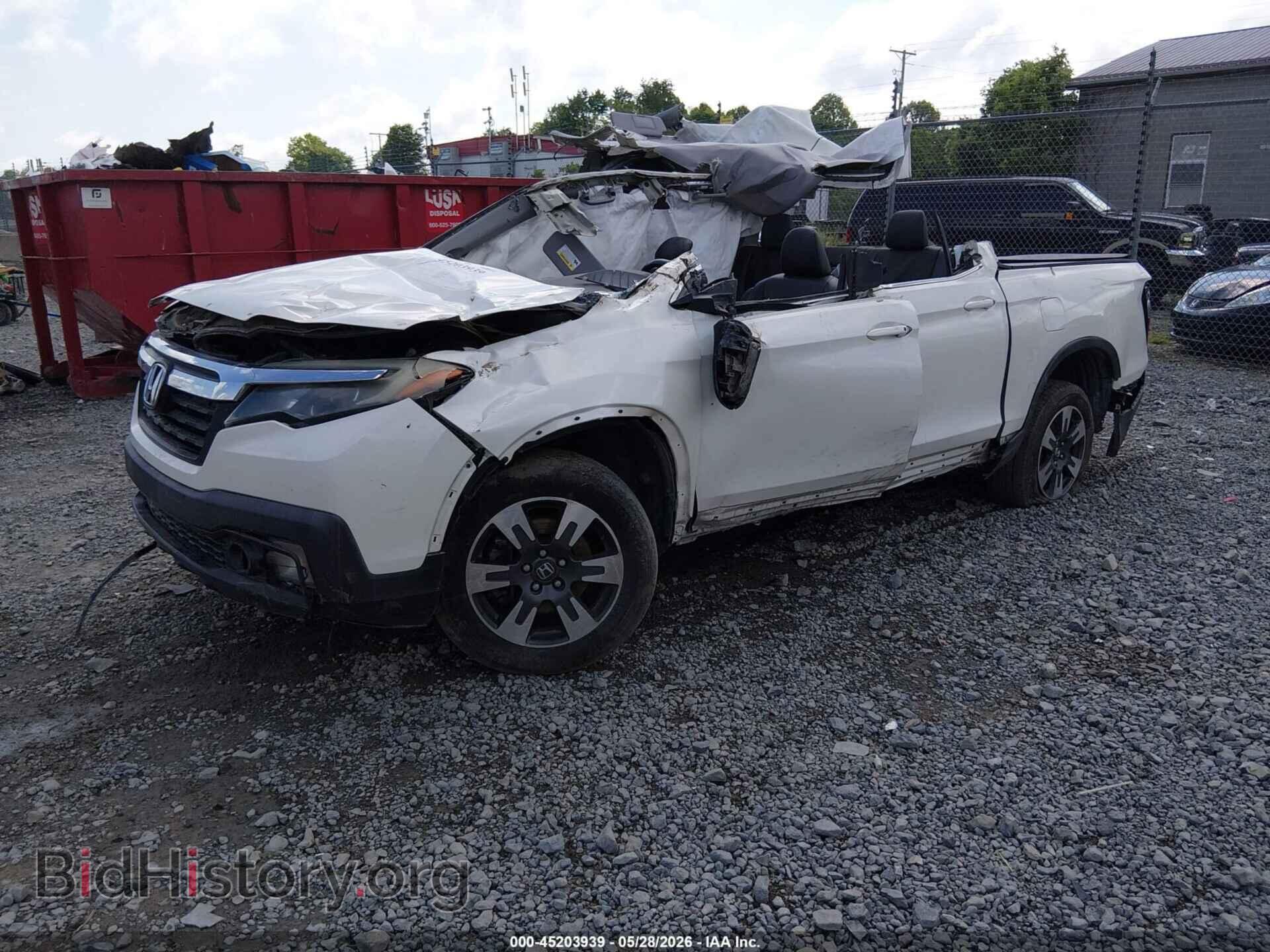 2017 HONDA RIDGELINE - VIN: 5FPYK3F61HB025682 - Photo 2