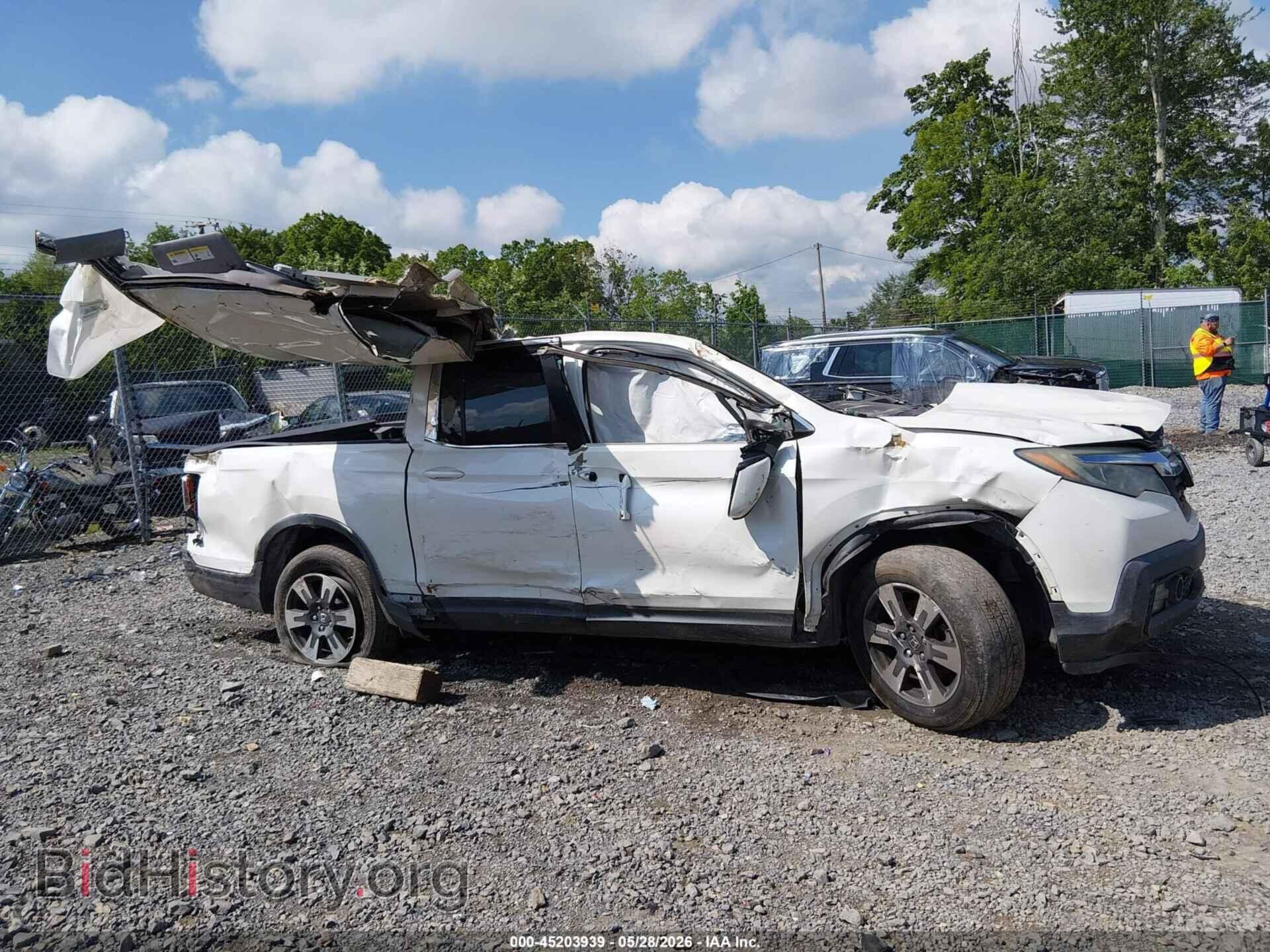 2017 HONDA RIDGELINE - VIN: 5FPYK3F61HB025682 - Photo 14