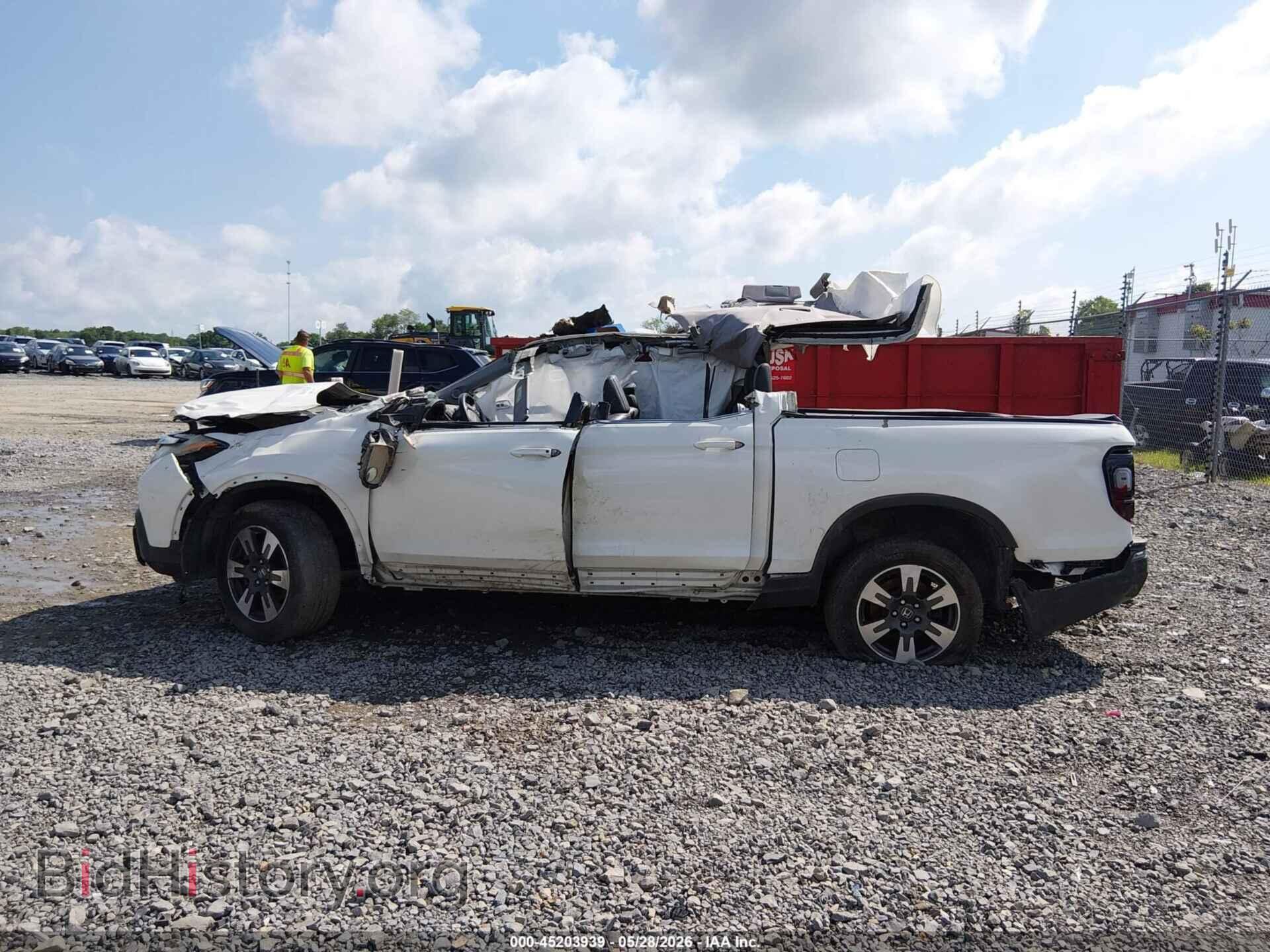 2017 HONDA RIDGELINE - VIN: 5FPYK3F61HB025682 - Photo 15