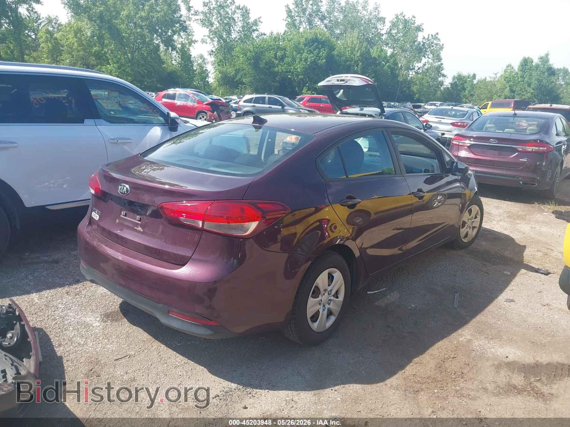 2017 KIA FORTE - VIN: 3KPFK4A71HE015424 - Фото 4