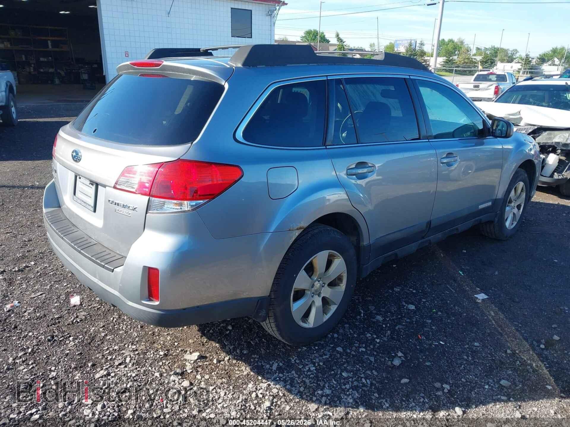 2011 SUBARU OUTBACK - VIN: 4S4BRBCC3B3335590 - Фото 4