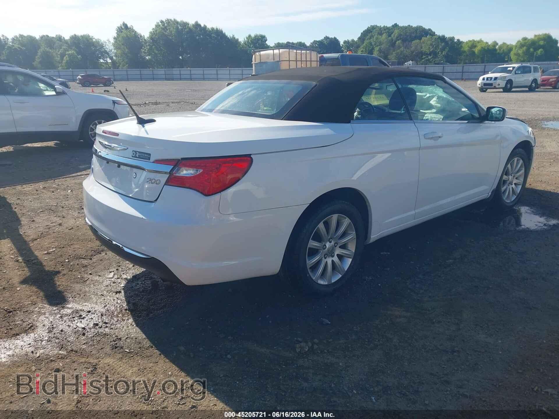 2013 CHRYSLER 200 - VIN: 1C3BCBEB4DN511777 - Фото 4