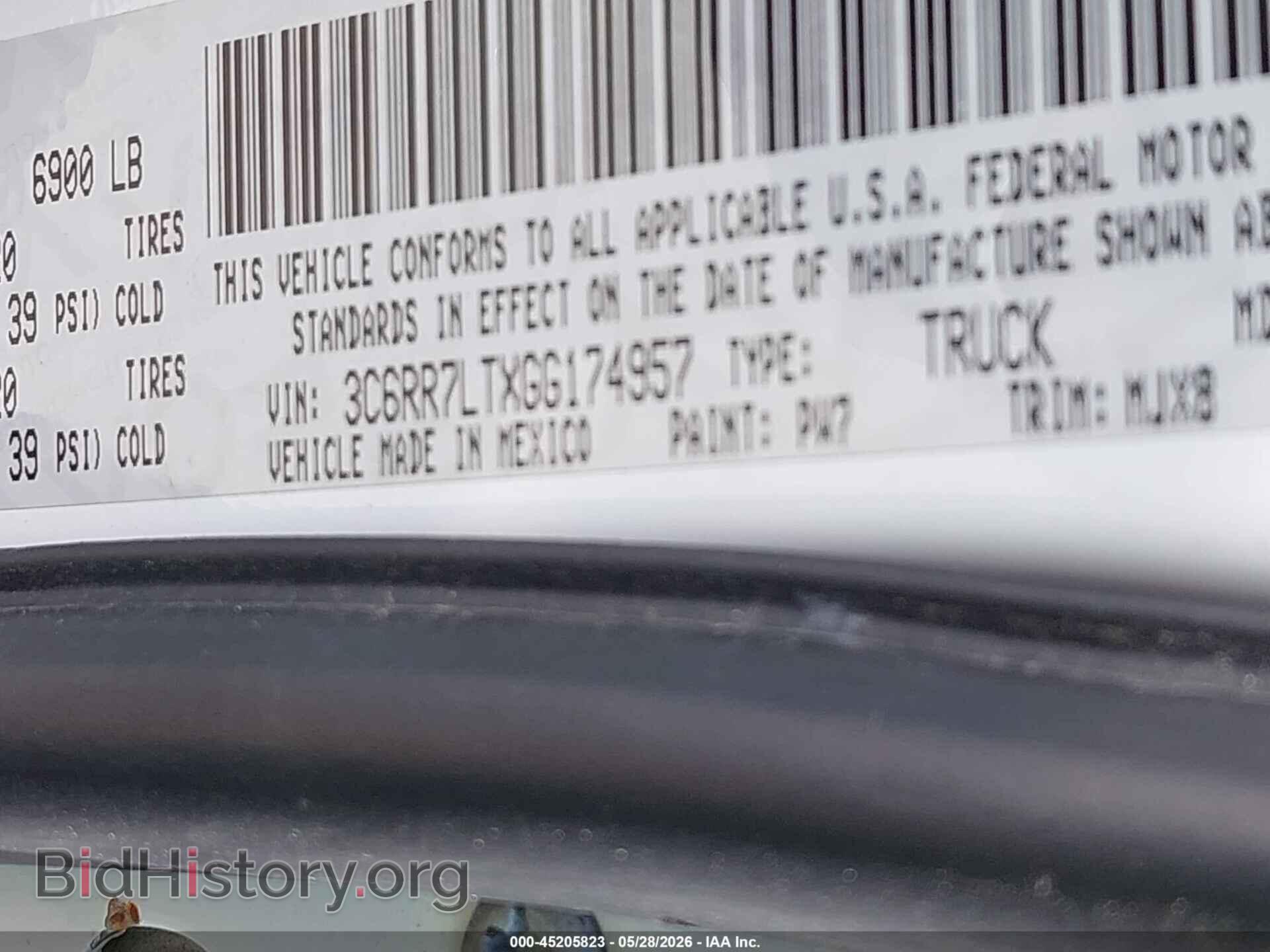 2016 RAM 1500 - VIN: 3C6RR7LTXGG174957 - Фото 9