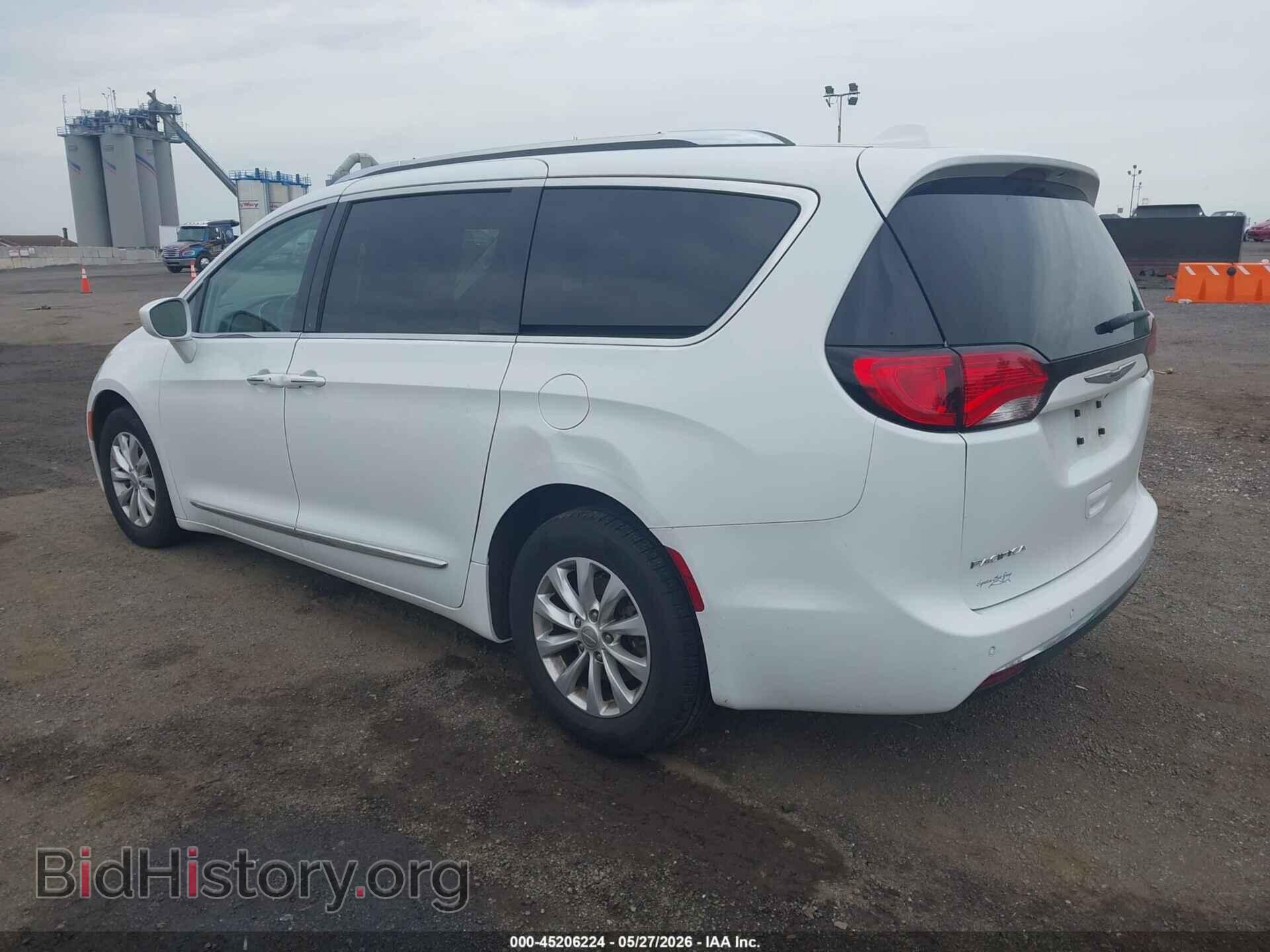 2019 CHRYSLER PACIFICA - VIN: 2C4RC1BG0KR733186 - Photo 3