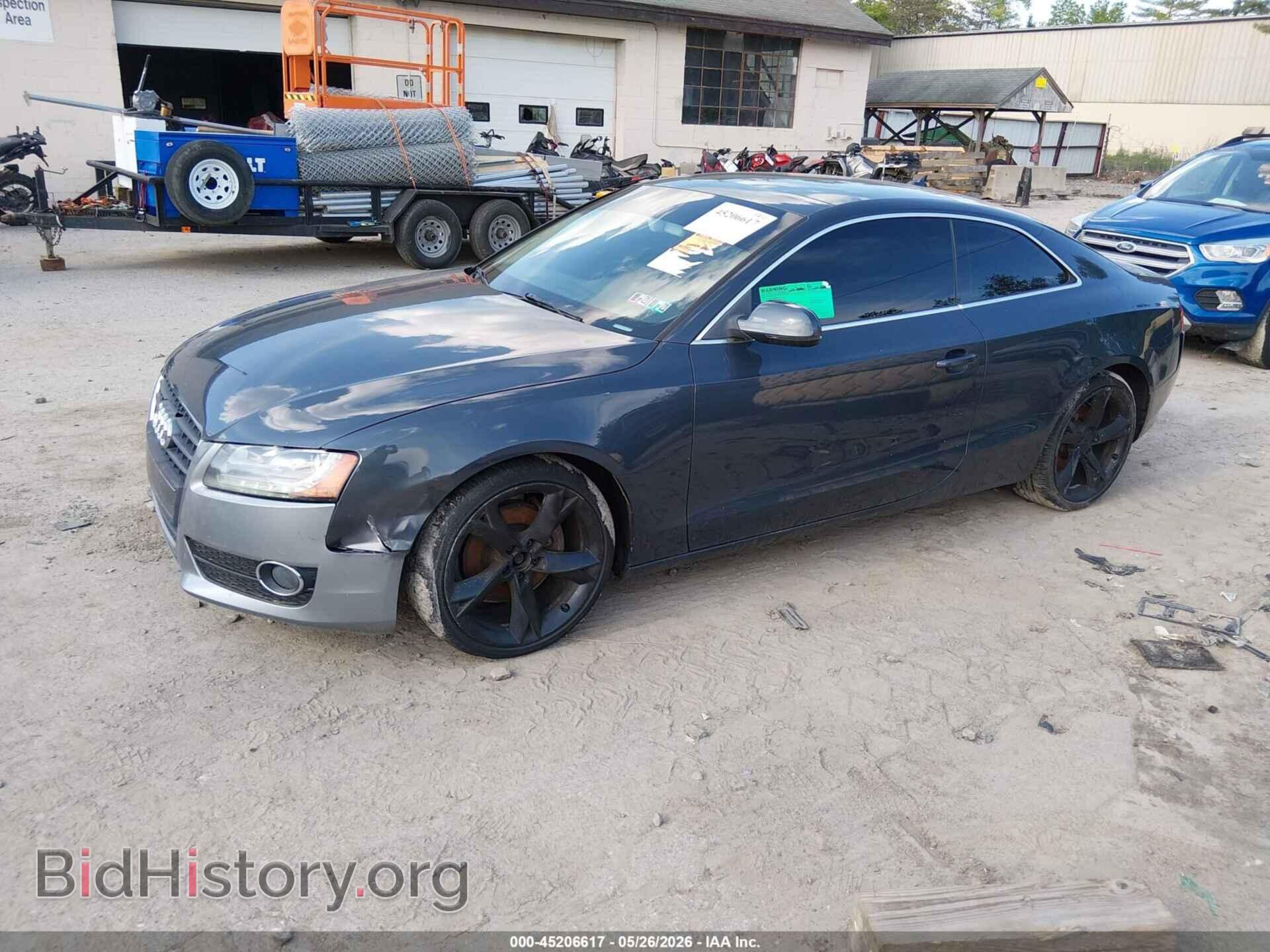 2010 AUDI A5 - VIN: WAULFAFR5AA001077 - Фото 2