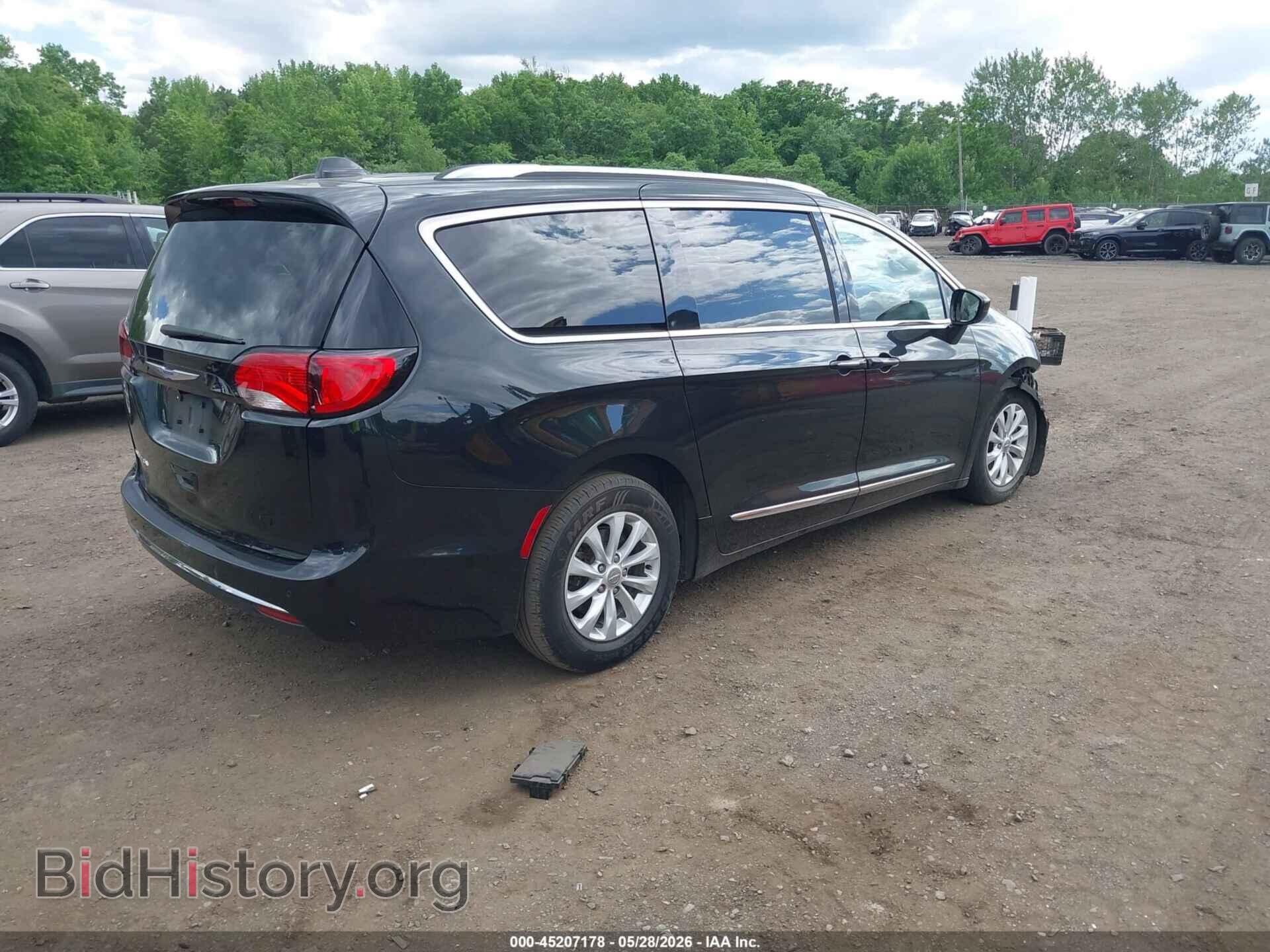 2018 CHRYSLER PACIFICA - VIN: 2C4RC1DG3JR353595 - Фото 4