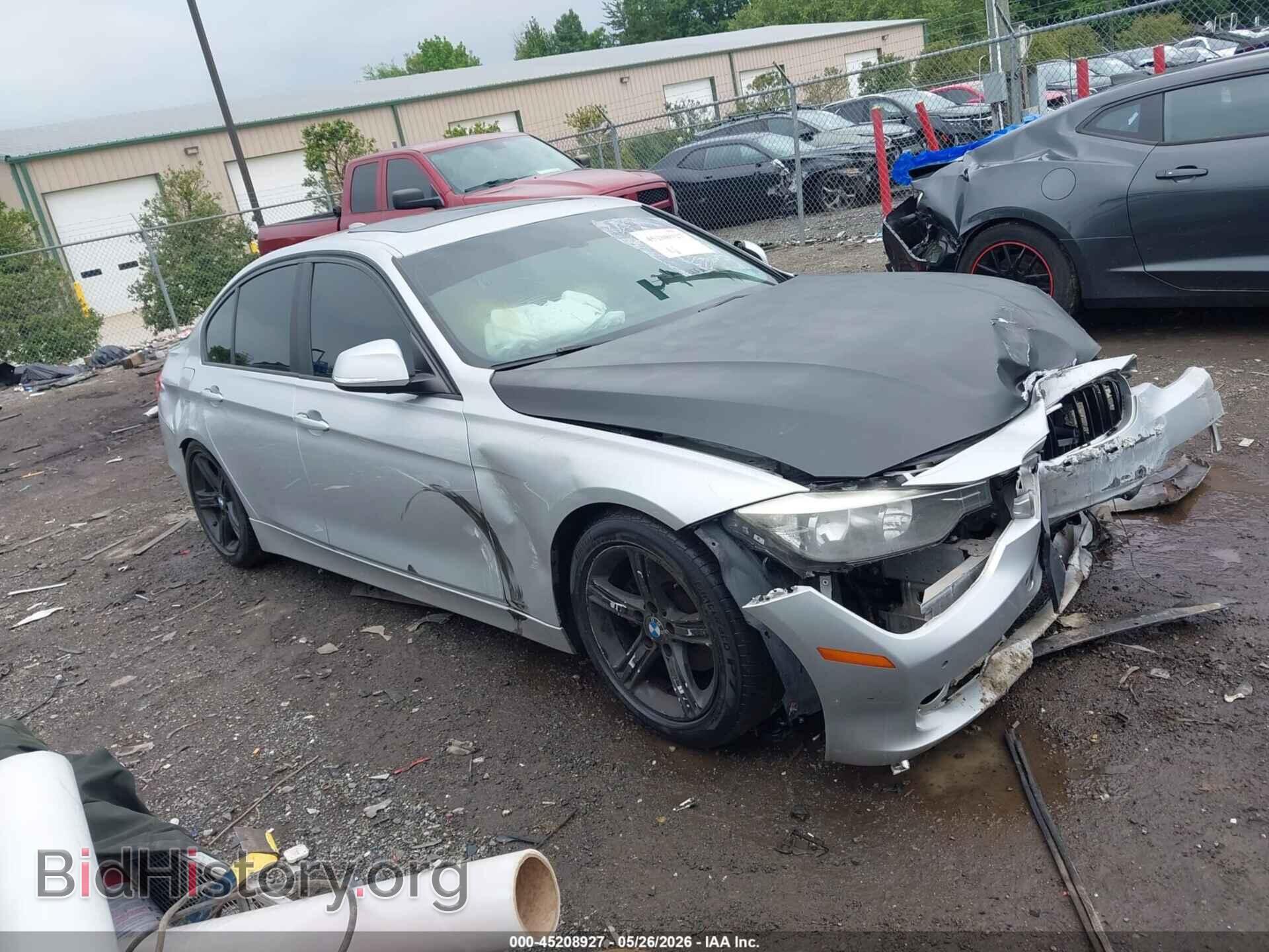 Фотография WBA3C3G56FNT51429 - BMW 320I 2015