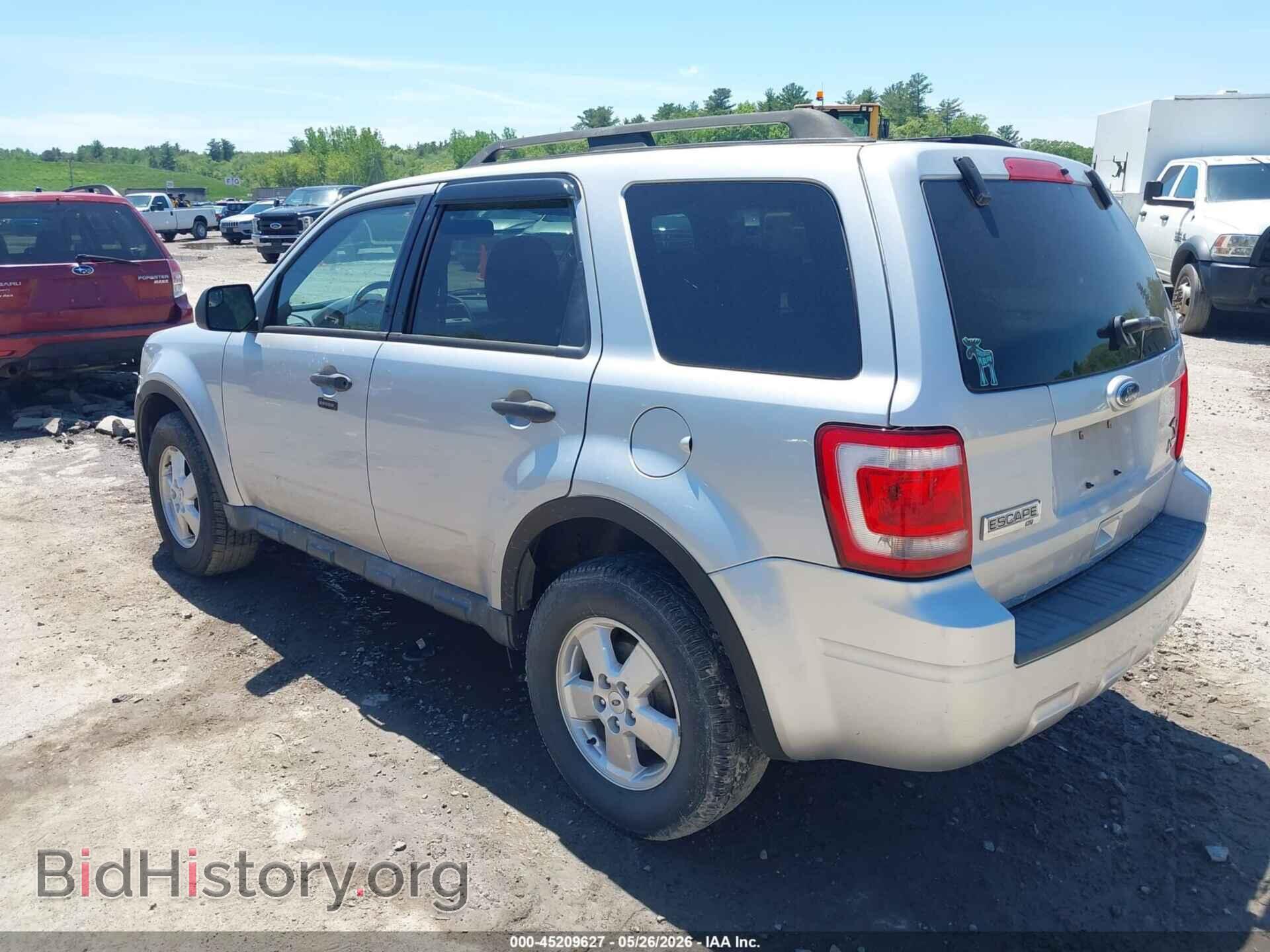 2011 FORD ESCAPE - VIN: 1FMCU9DG6BKA57691 - Фото 3
