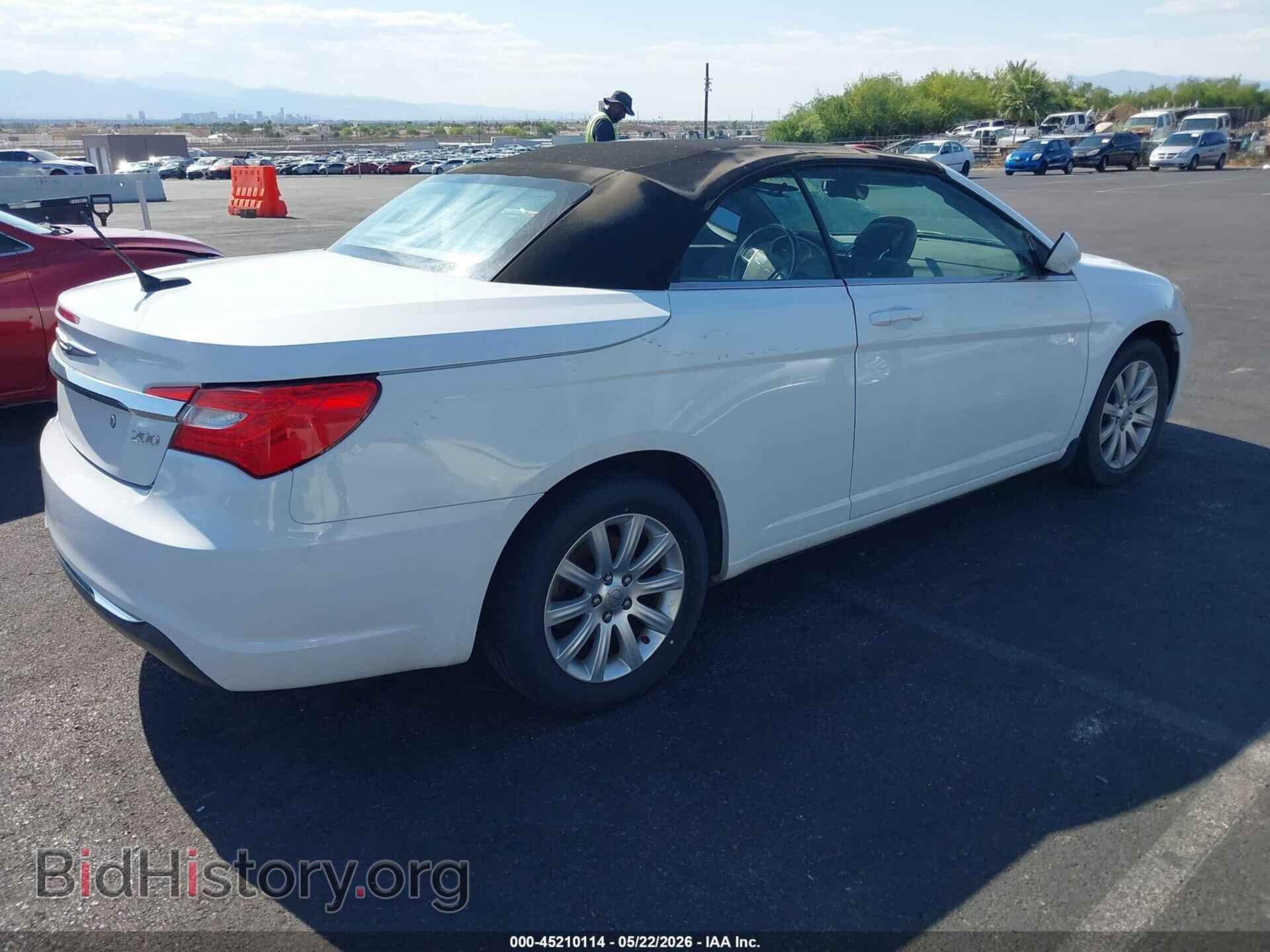 2012 CHRYSLER 200 - VIN: 1C3BCBEB9CN218472 - Photo 4