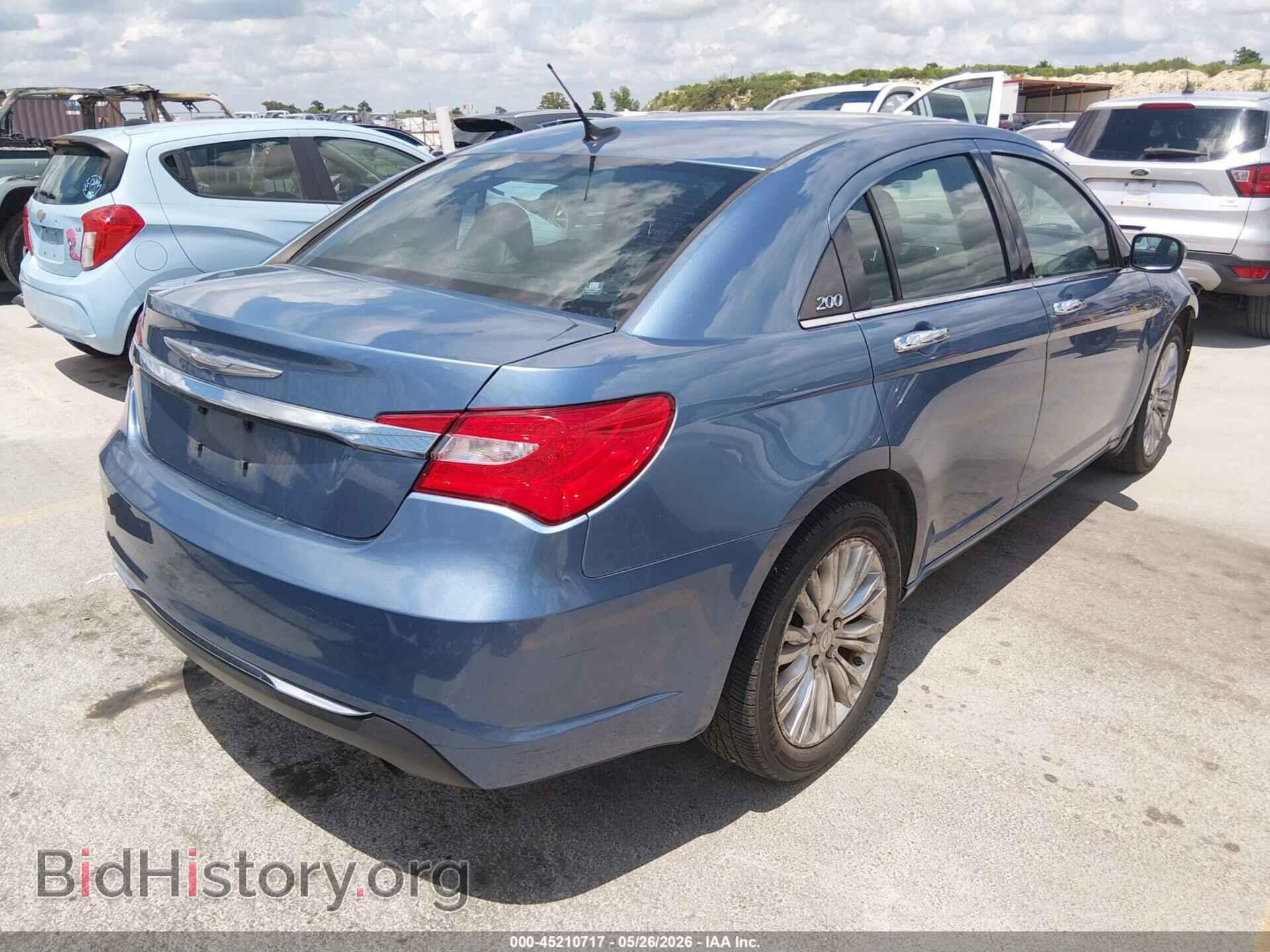 2011 CHRYSLER 200 - VIN: 1C3BC2FB7BN551380 - Фото 4