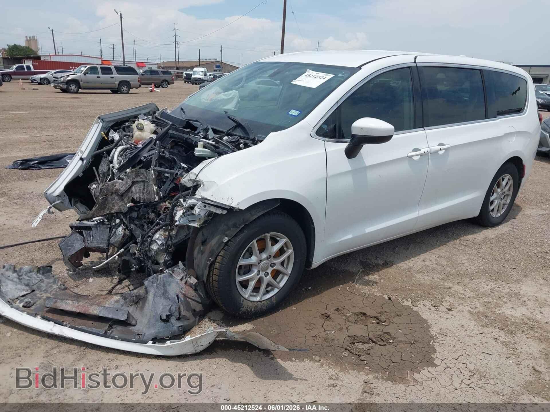2017 CHRYSLER PACIFICA - VIN: 2C4RC1DG5HR703591 - Photo 2